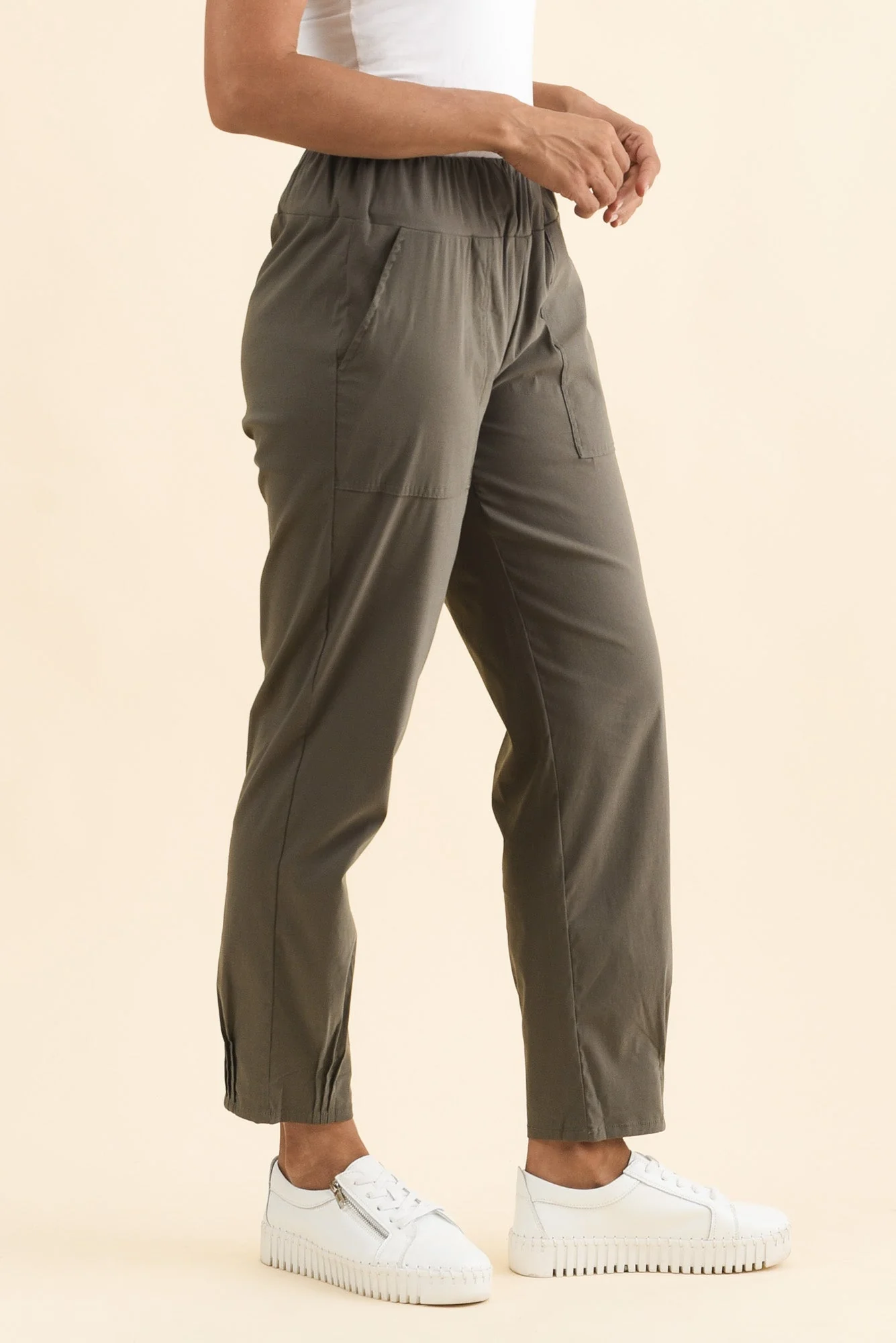 Air-Lite Olive Stretch Pocket Pants - Image 3