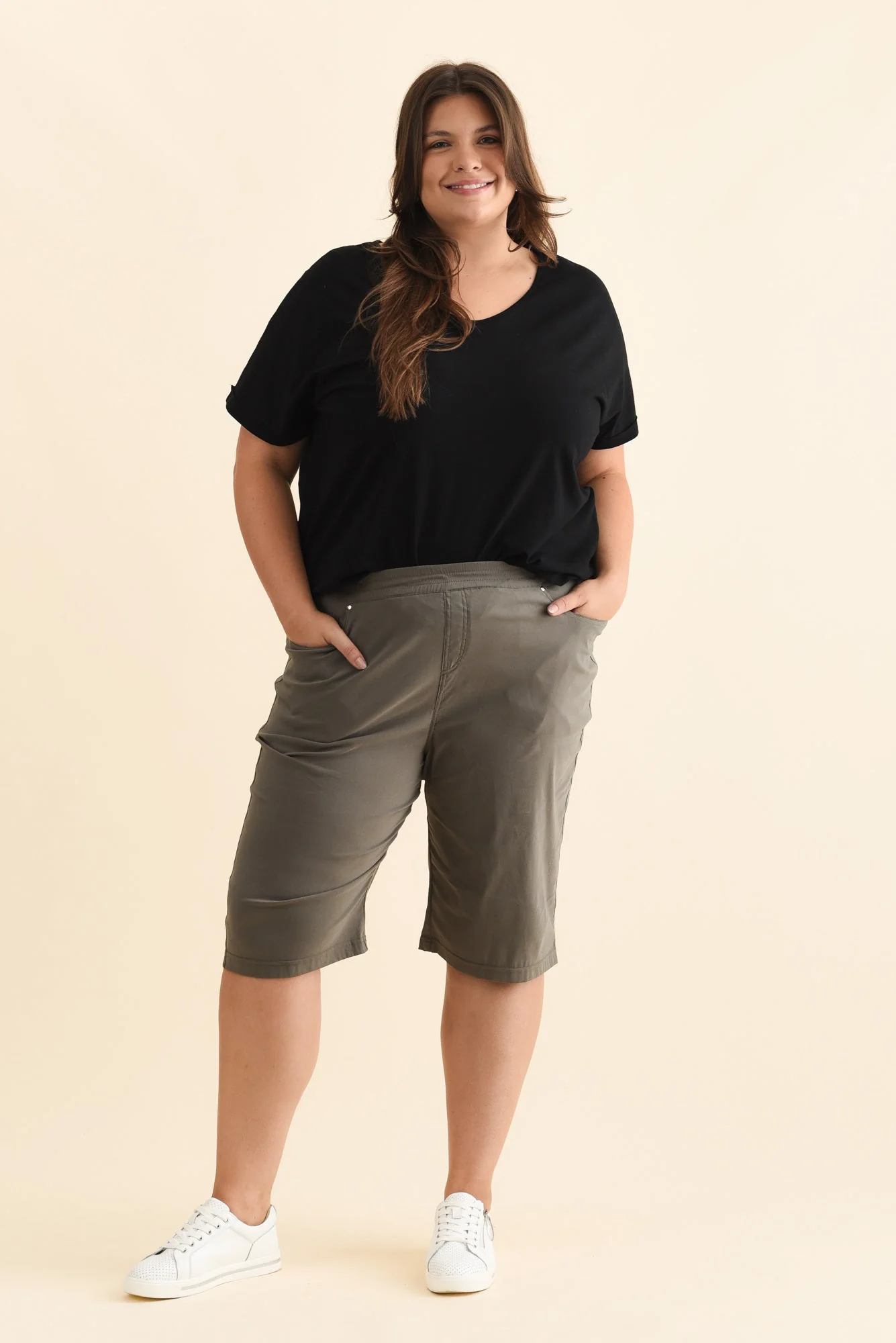 Air-Lite Olive Stretch Pocket Shorts - Image 9