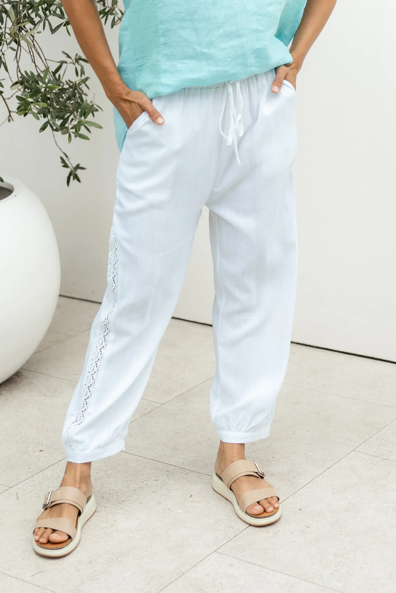 Beretta White Lace Linen Blend Pants