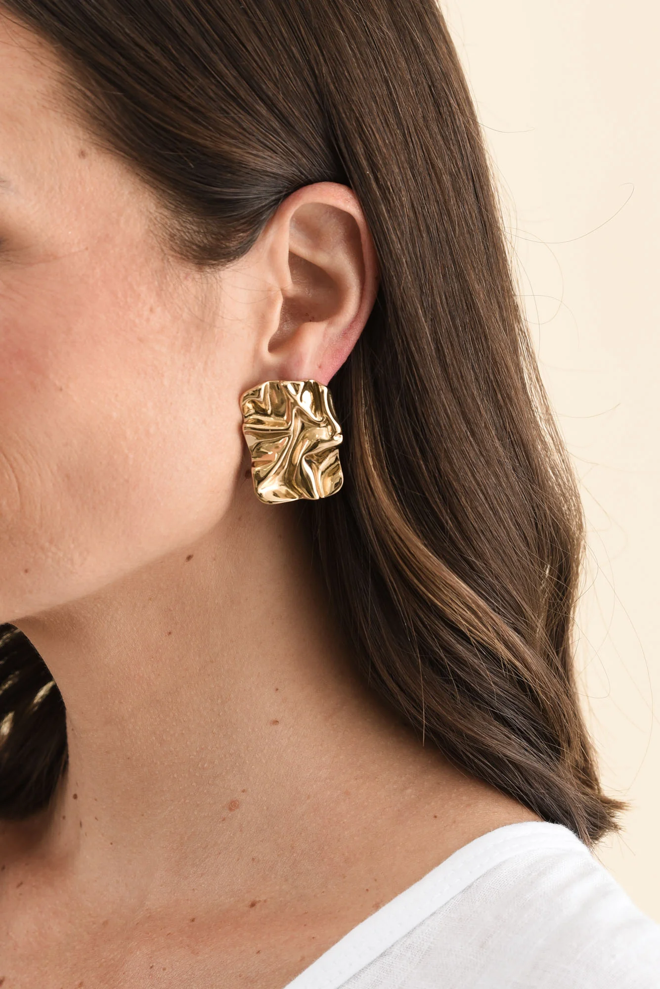 Bray Gold Square Earrings - Image 2