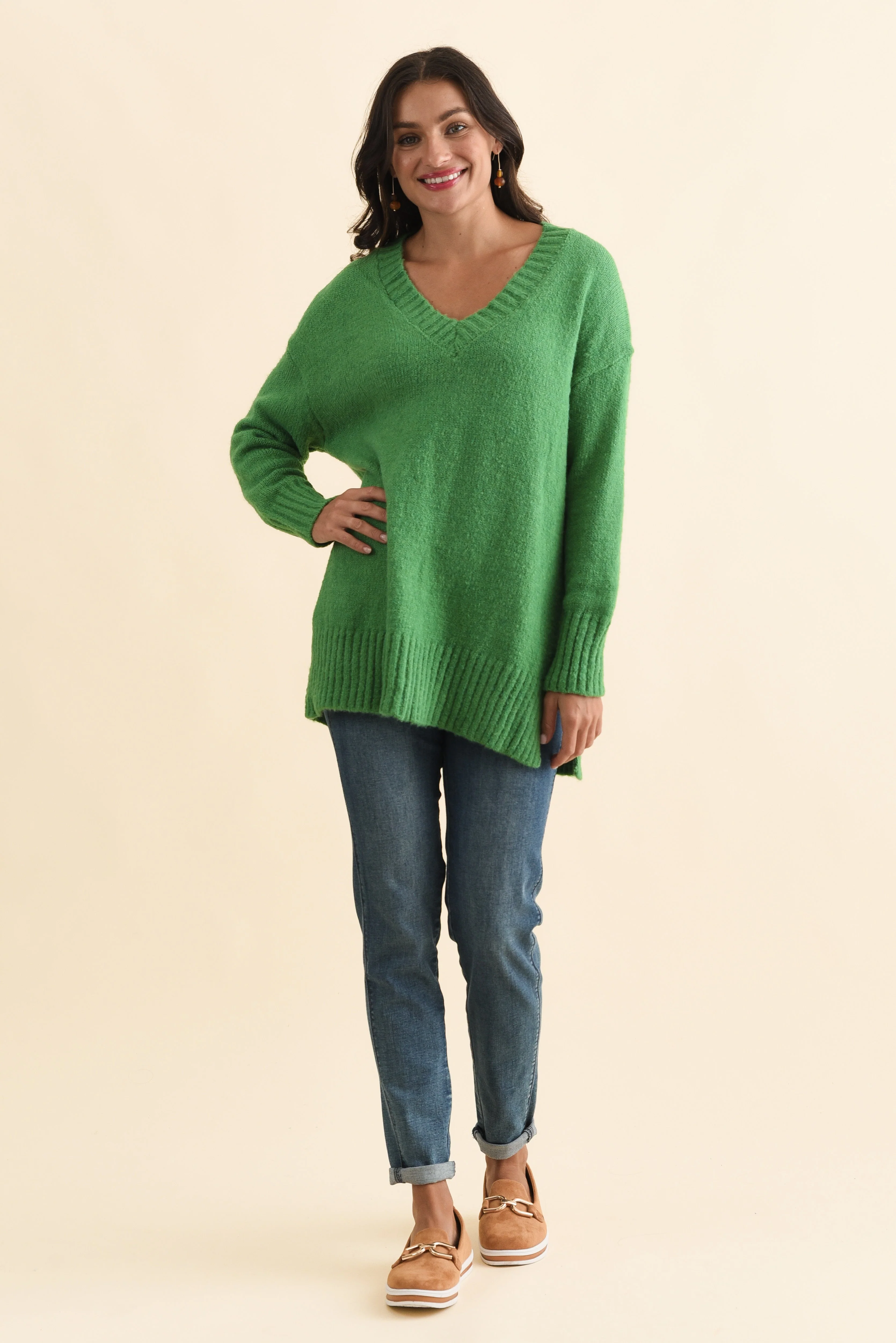 Brilla Green V Neck Jumper - Image 6