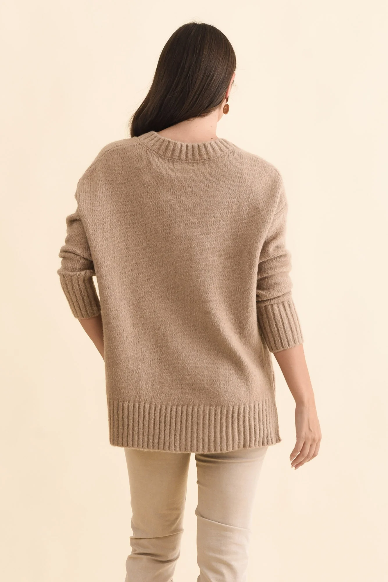 Brilla Natural V Neck Jumper - Image 5