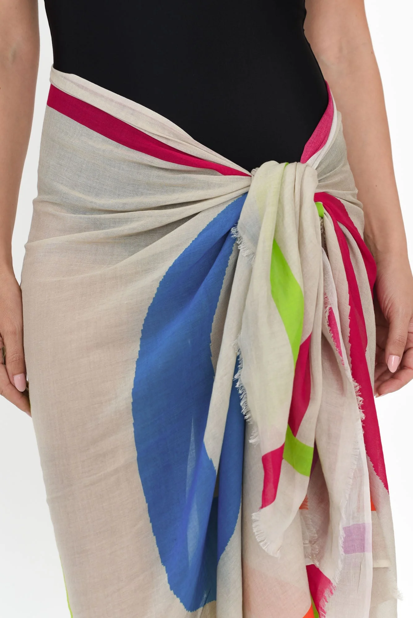 Ciao Taupe Check Sarong - Image 5
