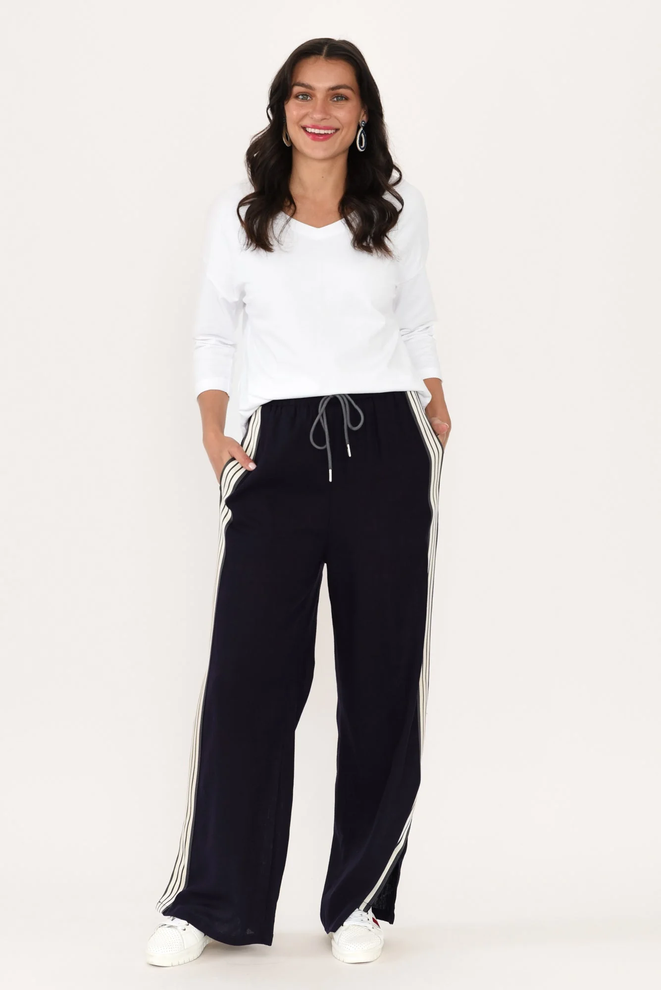 Clarke White Cotton 3/4 Sleeved Top - Image 6