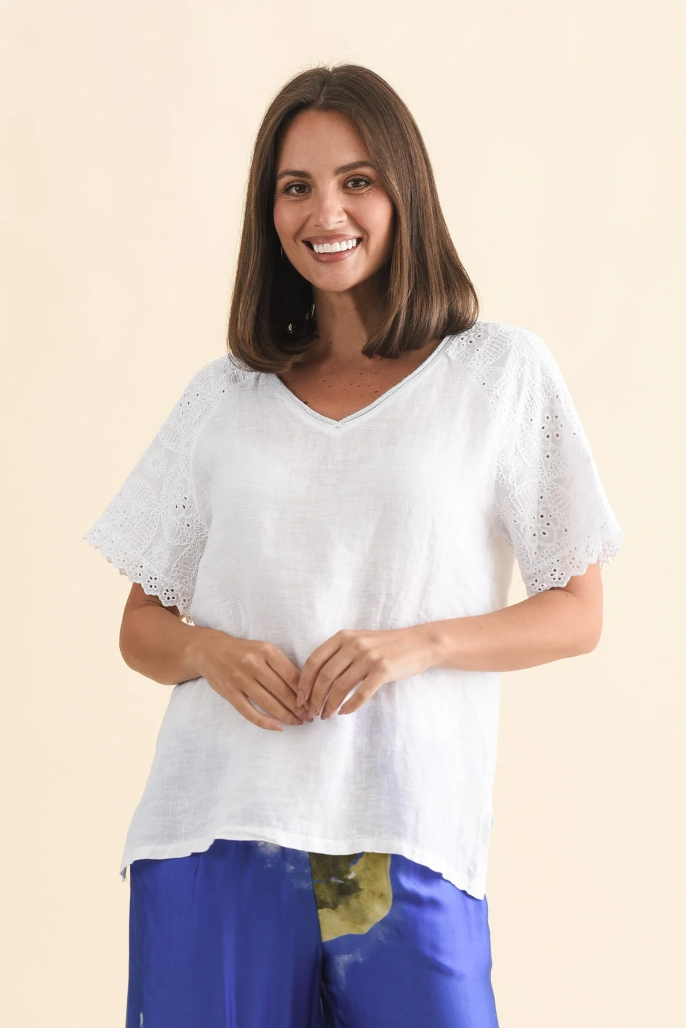 Dame White Linen Embroidered Top