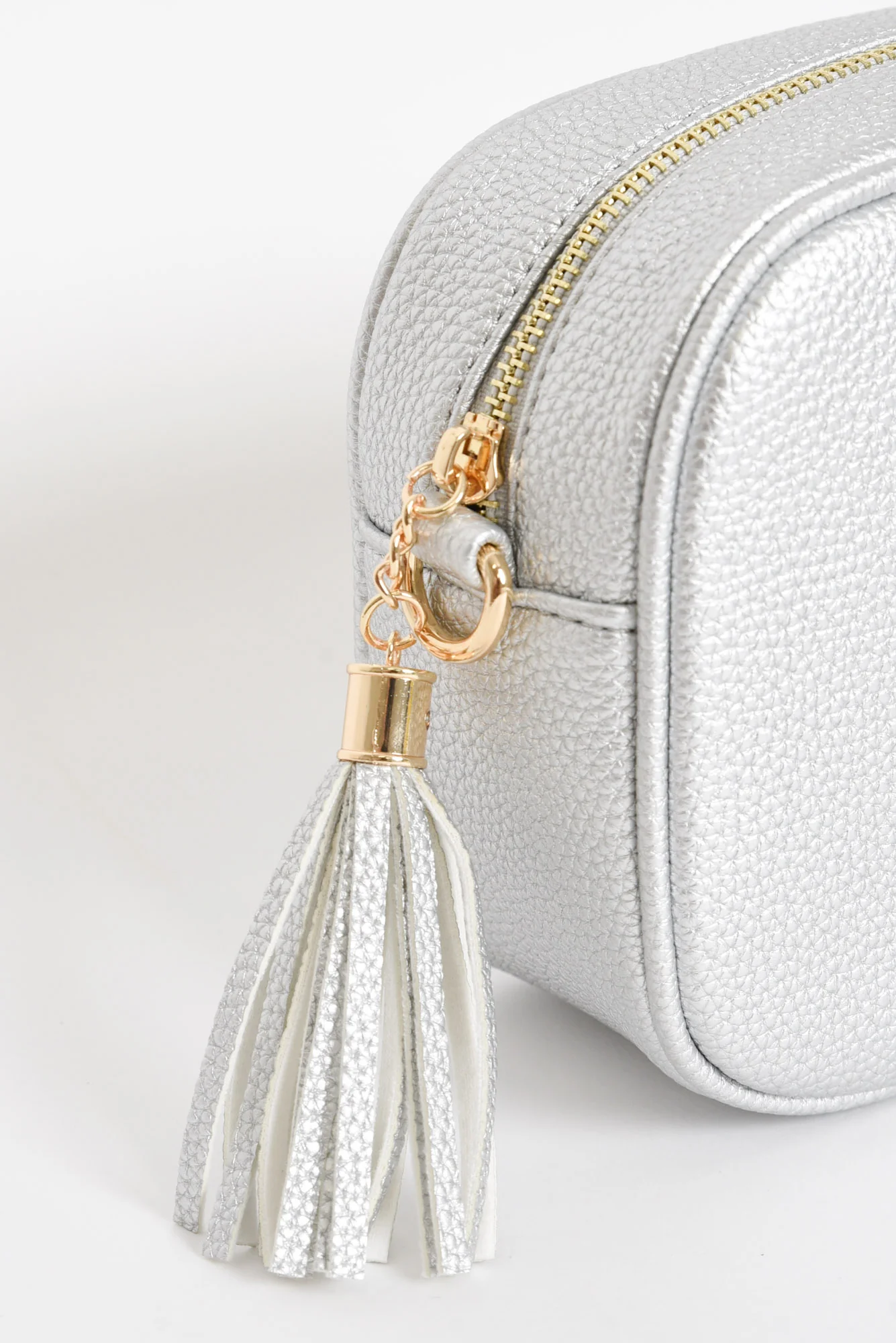 Dell Silver Crossbody Bag - Image 2