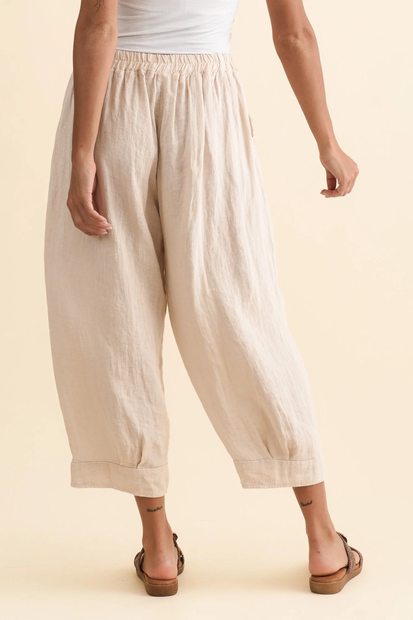 Elide Natural Linen Cropped Pants - Image 5