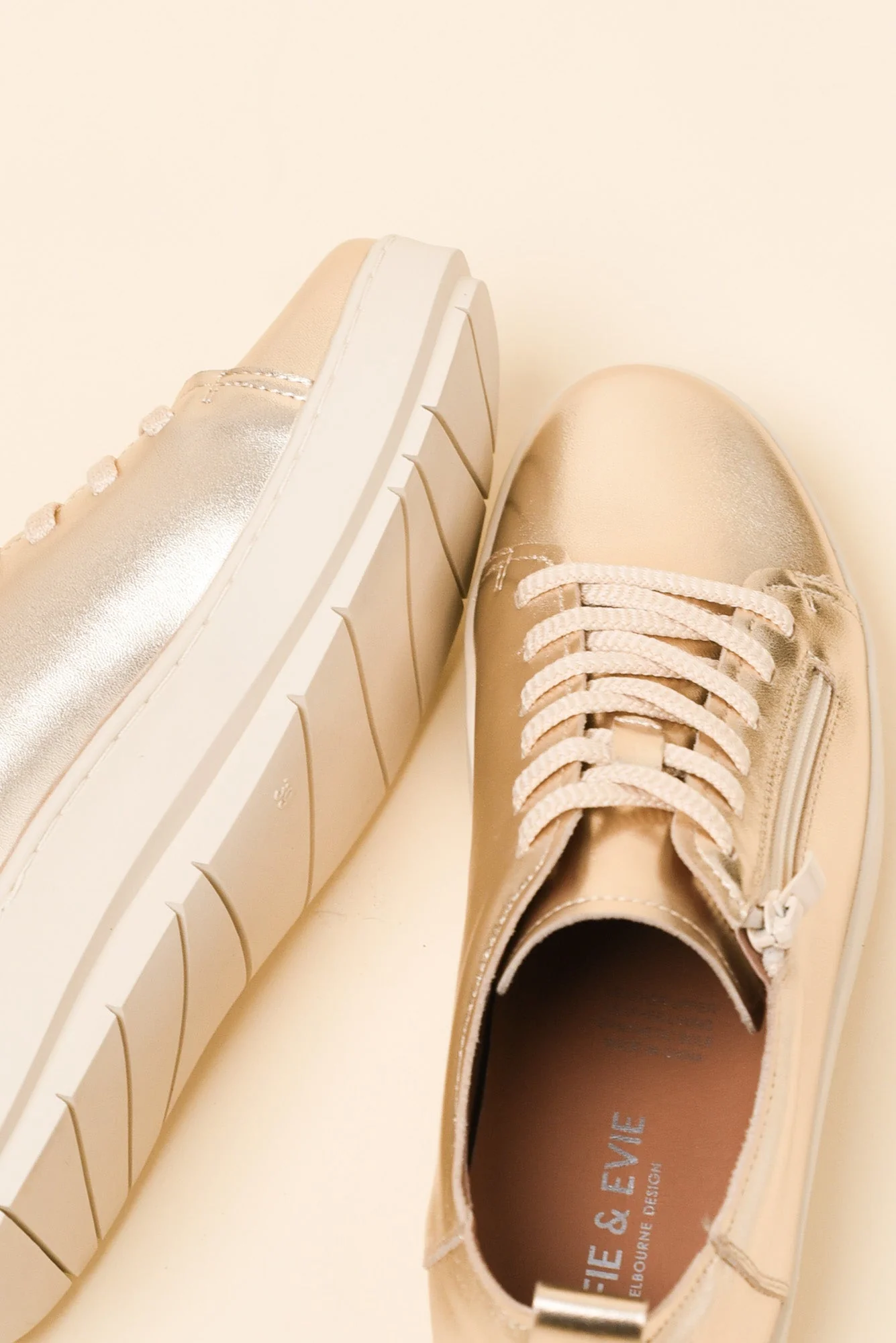 Elk Gold Leather Zip Sneaker - Image 3