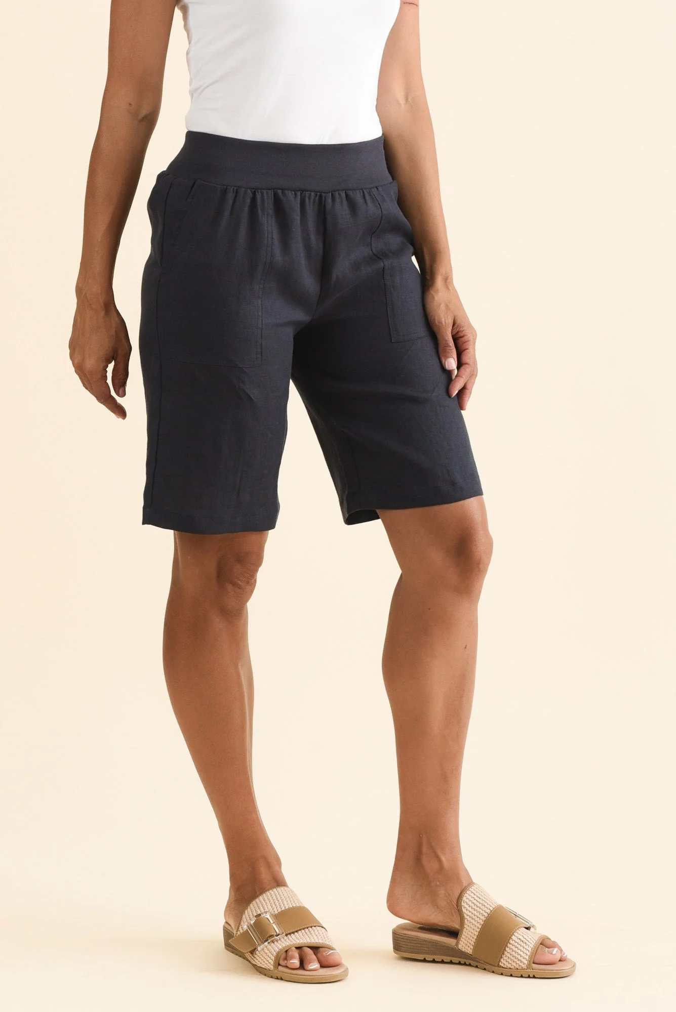 Elka Navy Linen Relaxed Shorts - Image 3