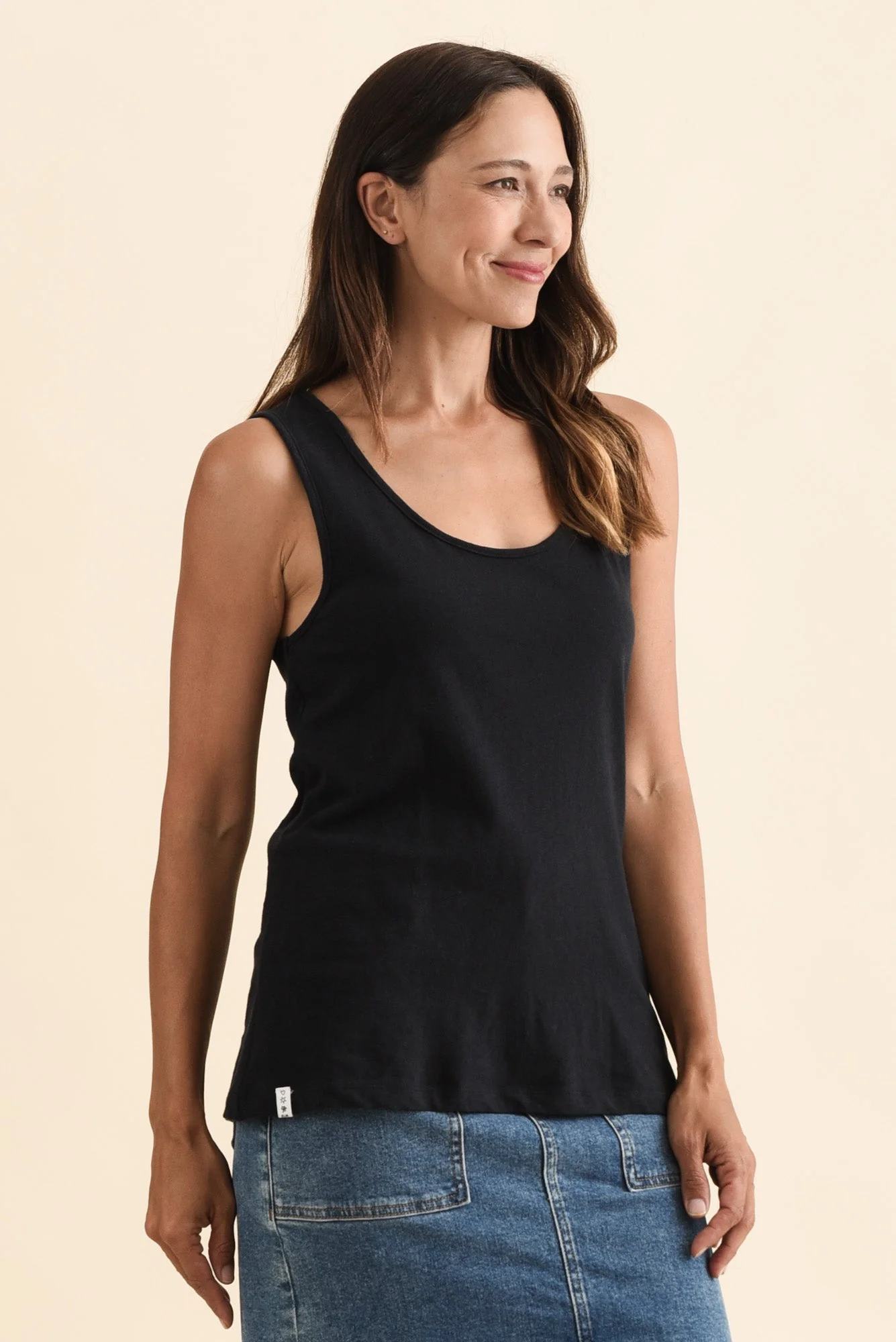 Evie Black Cotton Linen Tank - Image 3