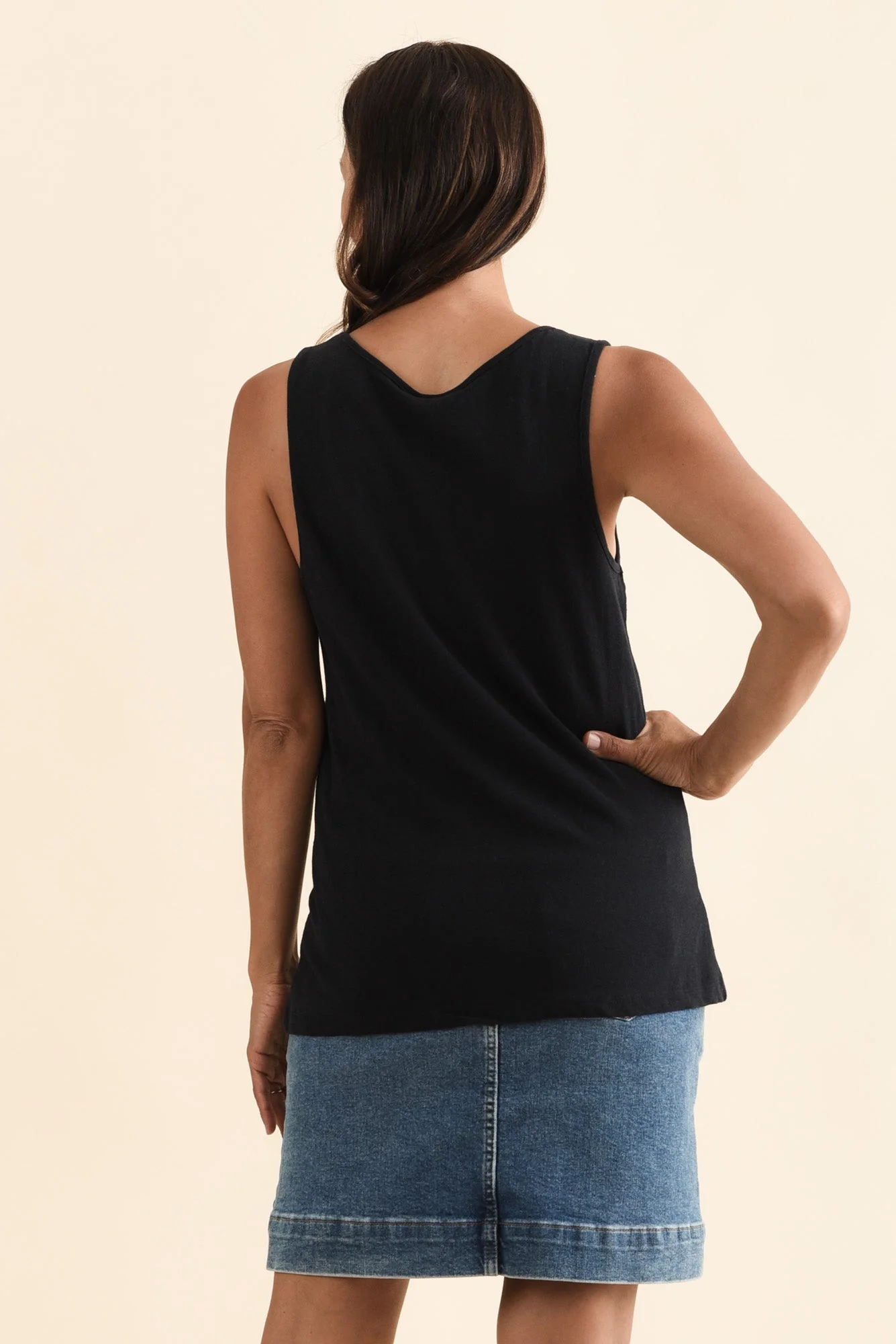 Evie Black Cotton Linen Tank - Image 4