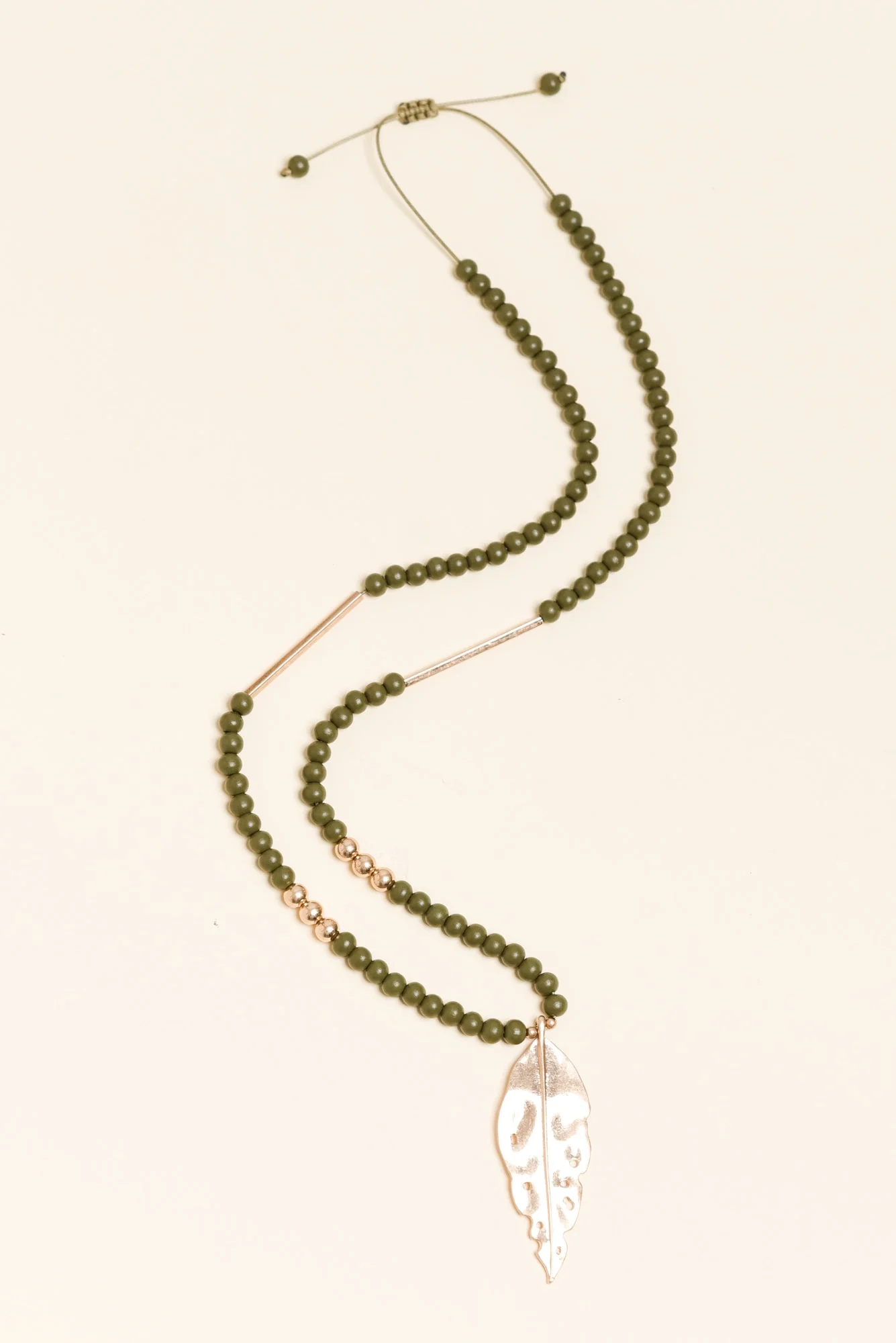 Fidan Green Leaf Pendant Necklace
