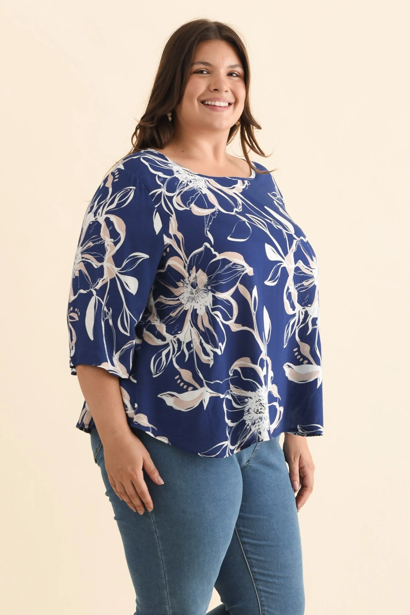 Hepburn Blue Flower Linen Blend Top - Image 10
