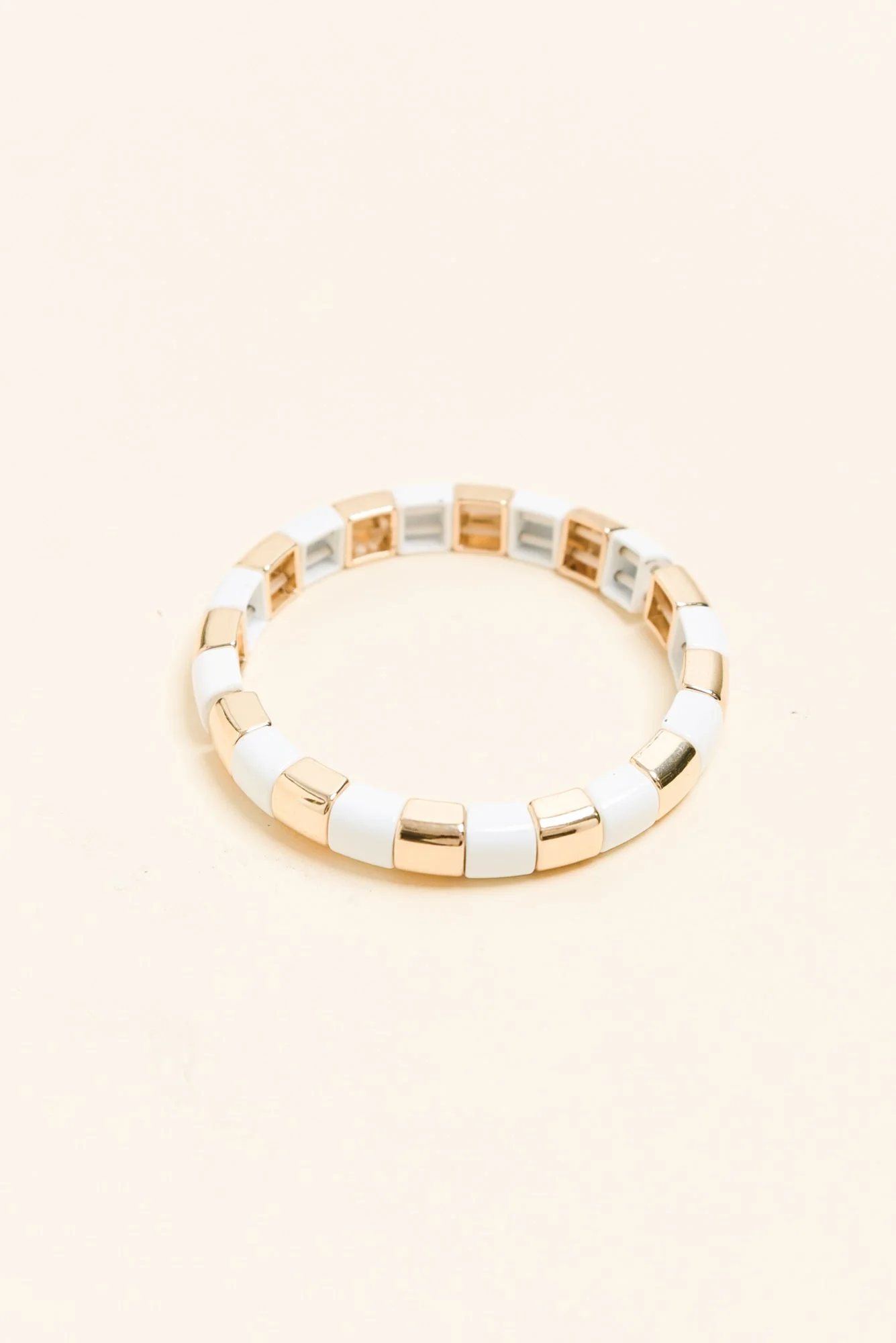 Isabelli White Beaded Bracelet