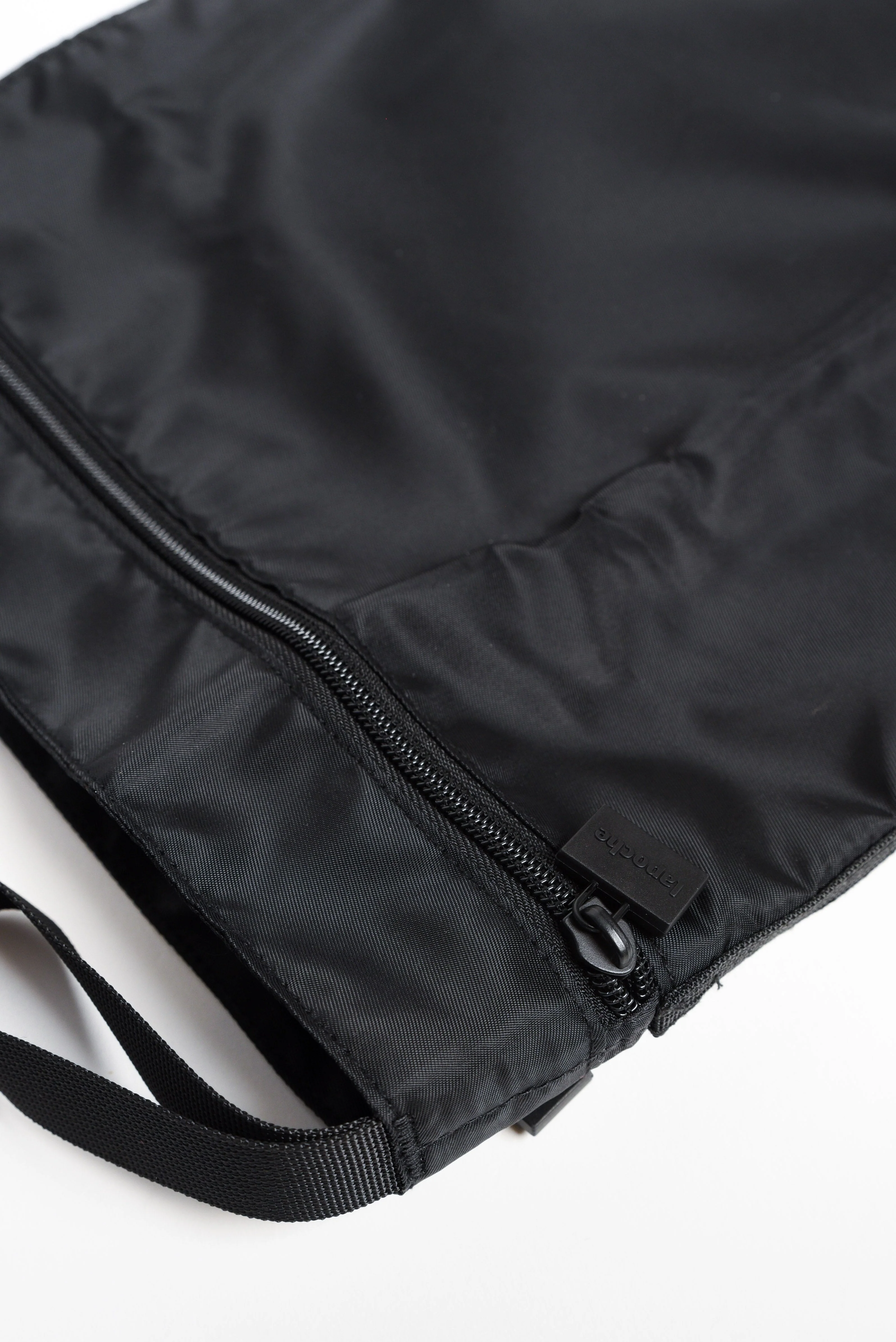 Kirsty Black Laundry Bag - Image 2