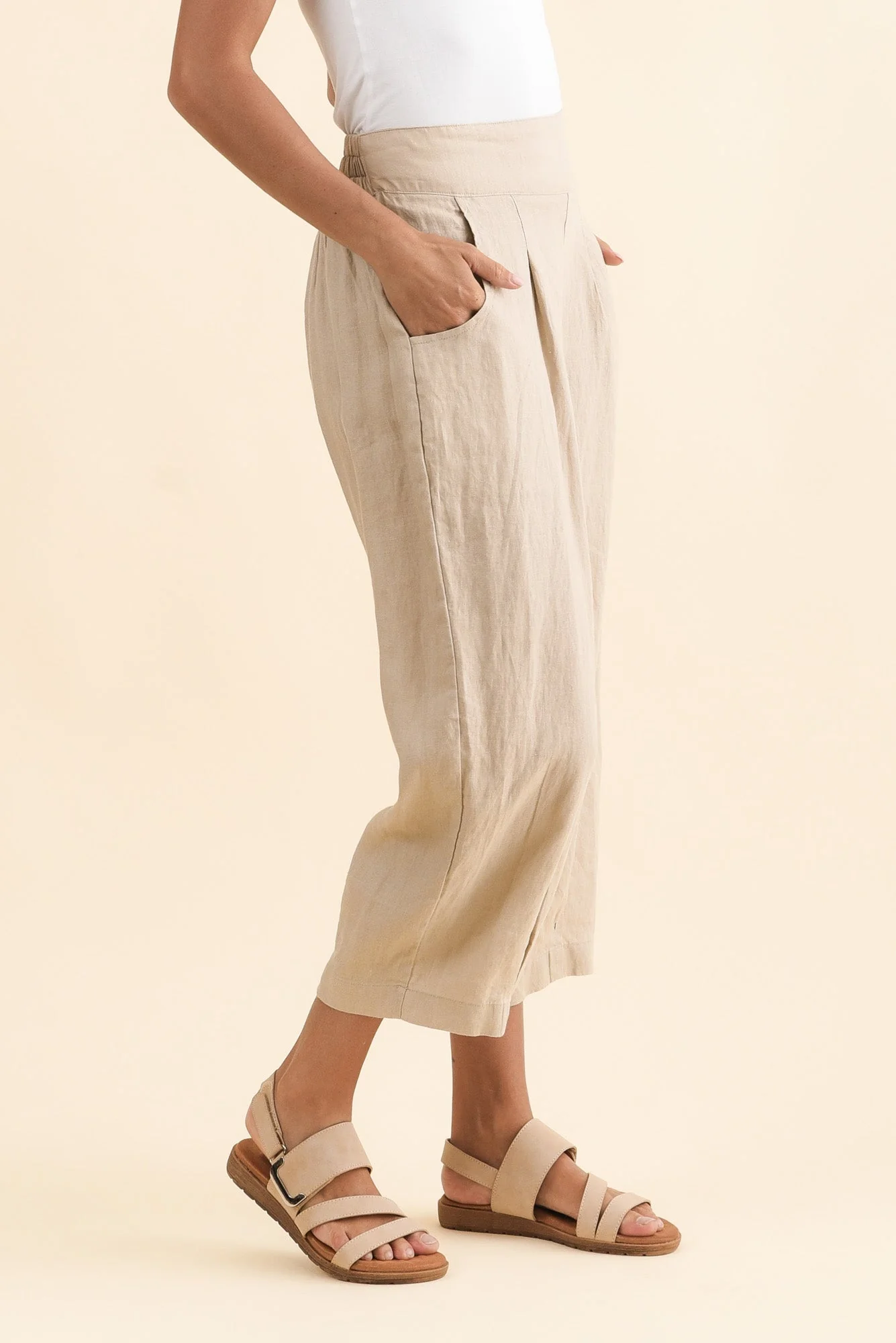 Lassie Beige Linen Barrel Pants - Image 3