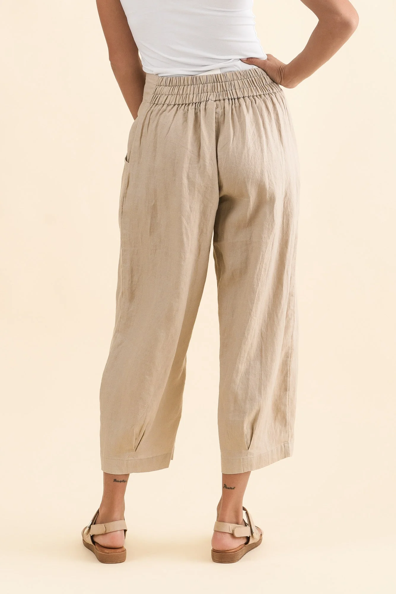 Lassie Beige Linen Barrel Pants - Image 4