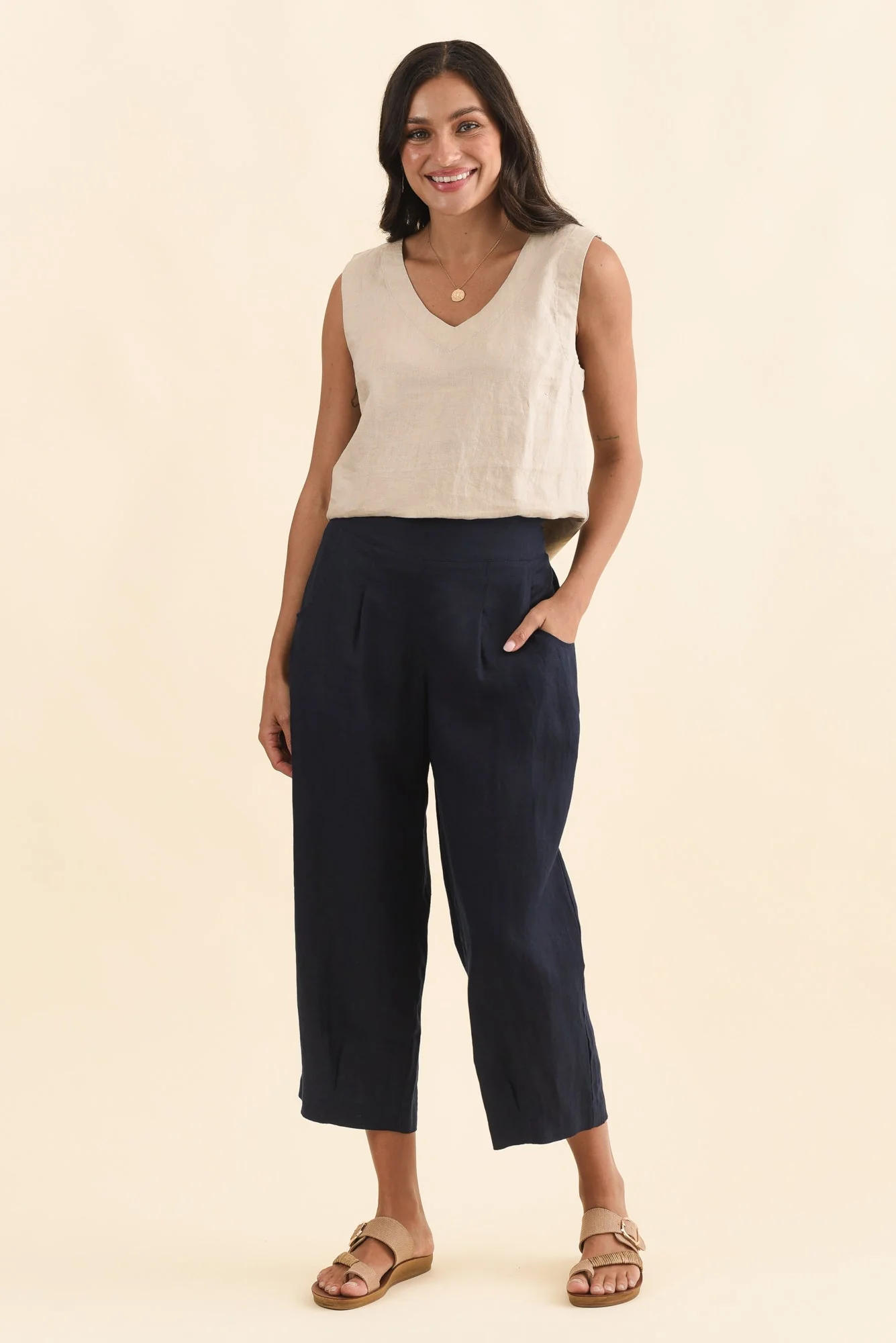 Lassie Navy Linen Barrel Pants - Image 3