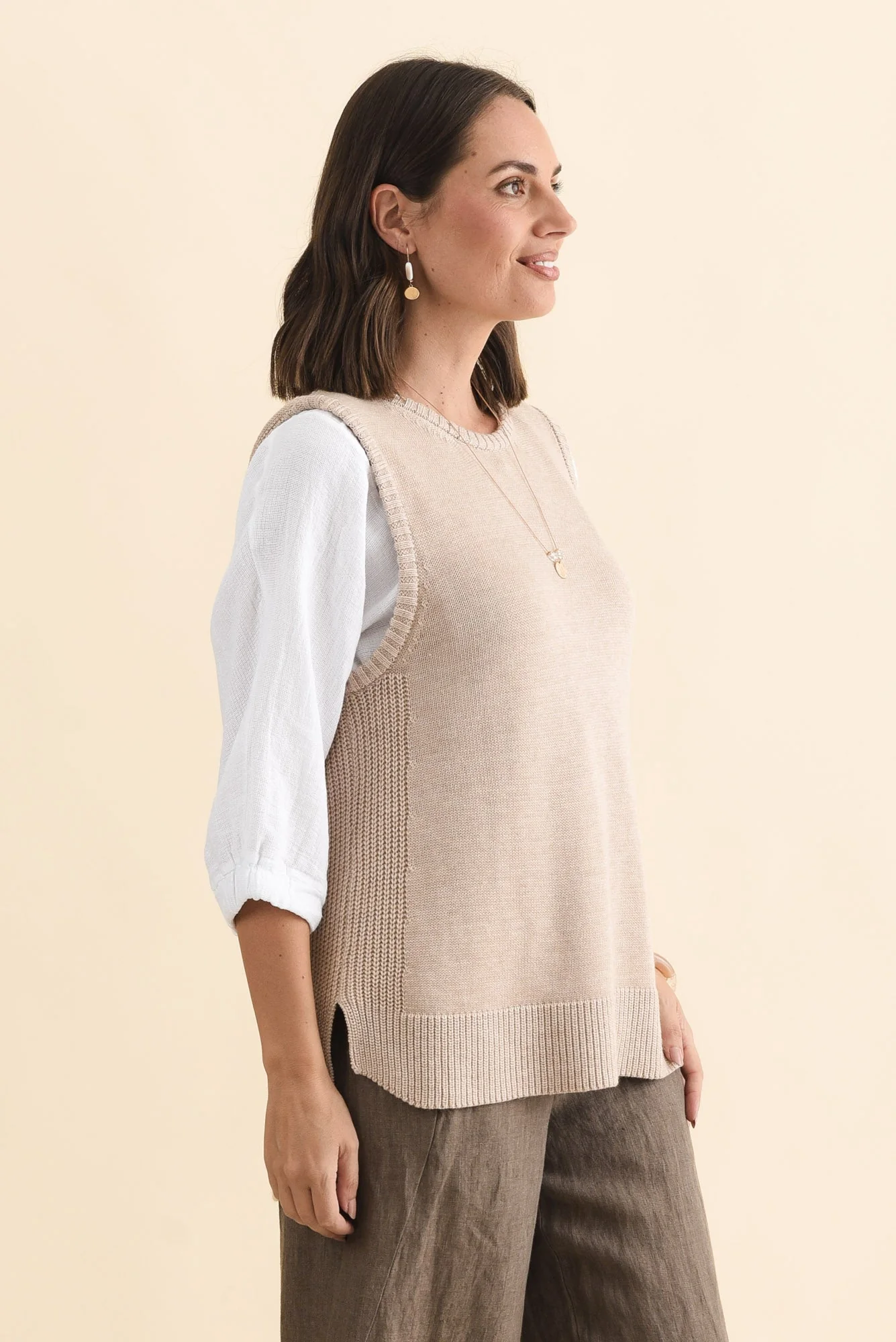 Laurell Beige Knit Crewneck Vest - Image 3