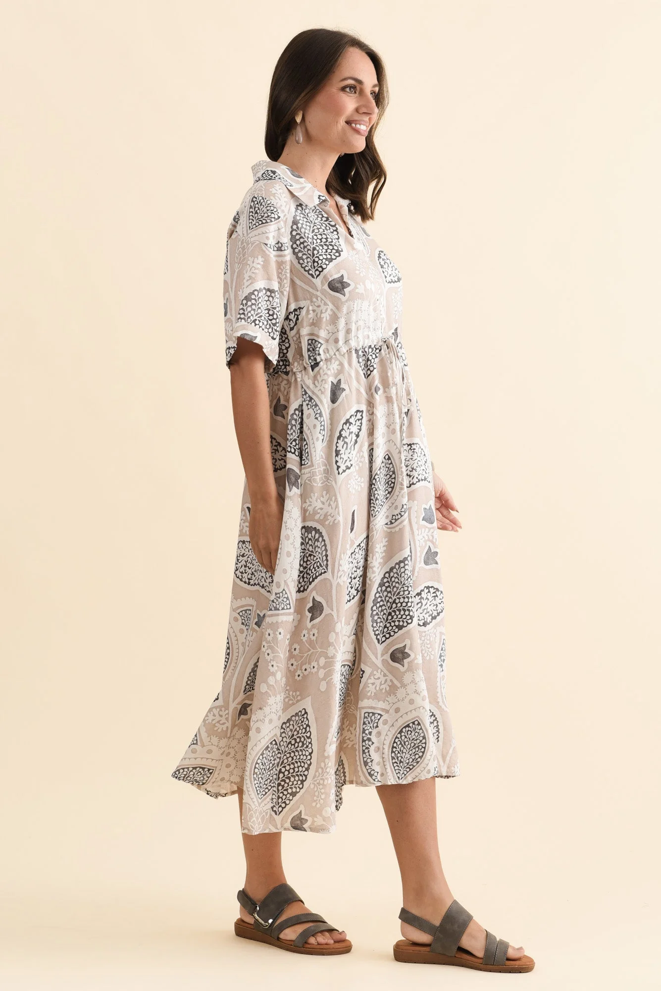 Leigh Beige Flower Tie Dress - Image 3