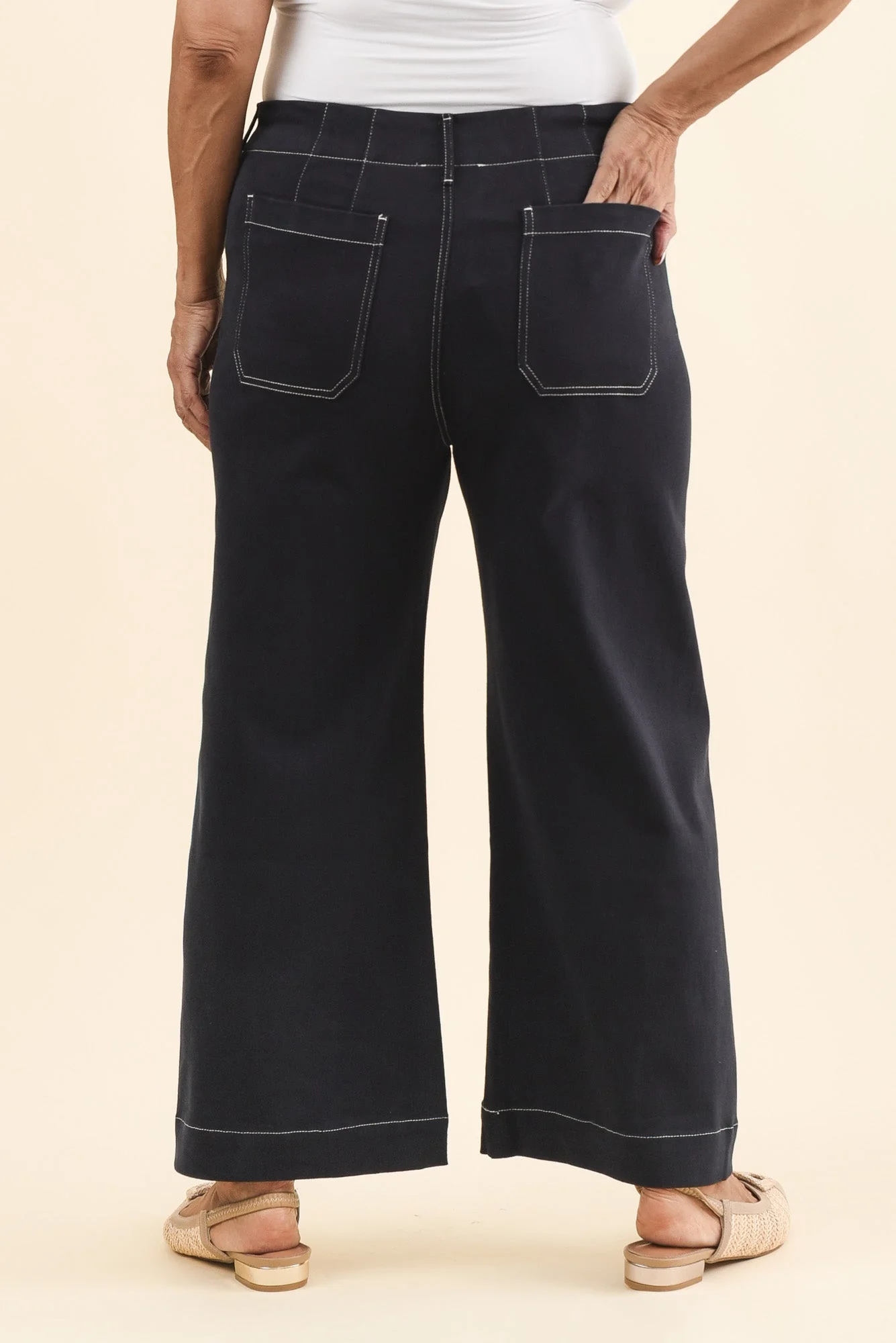 Lenon Dark Blue Denim Cropped Jeans - Image 4