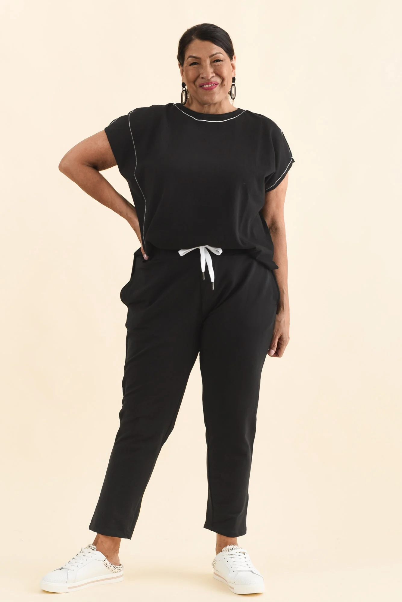 Lobby Black Cotton Relaxed Sweatpants - Image 9