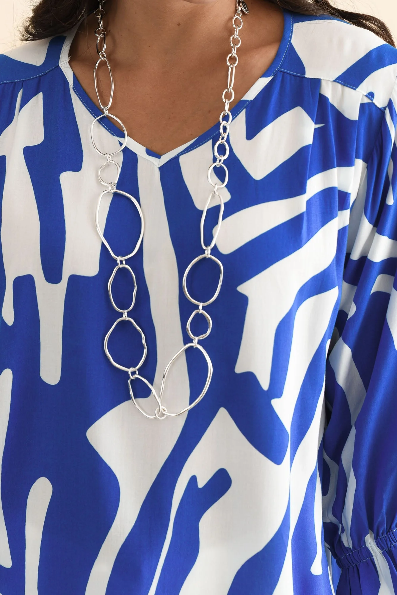 Lourdes Blue Geo Frill Sleeve Top - Image 5