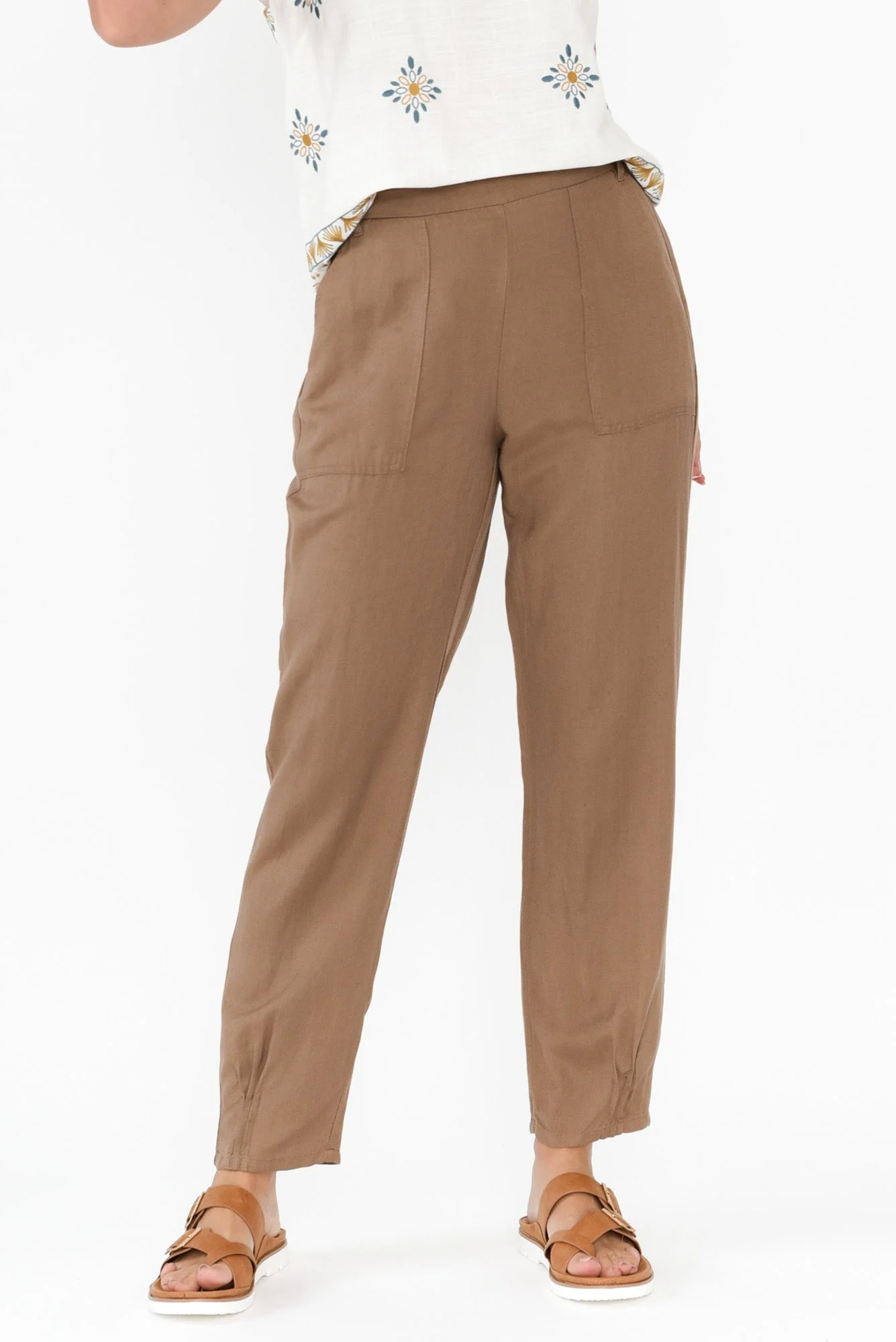 Manon Mocha Cropped Pants - Image 2