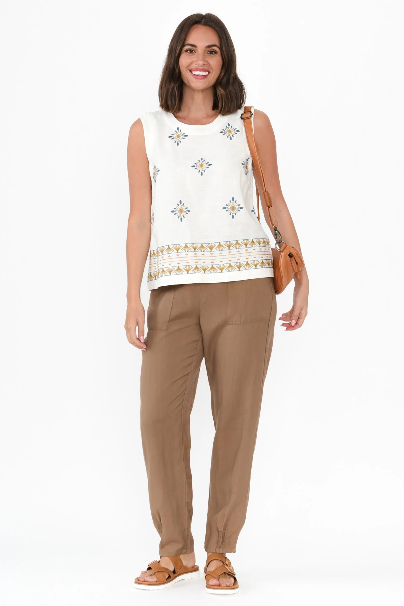 Manon Mocha Cropped Pants - Image 3