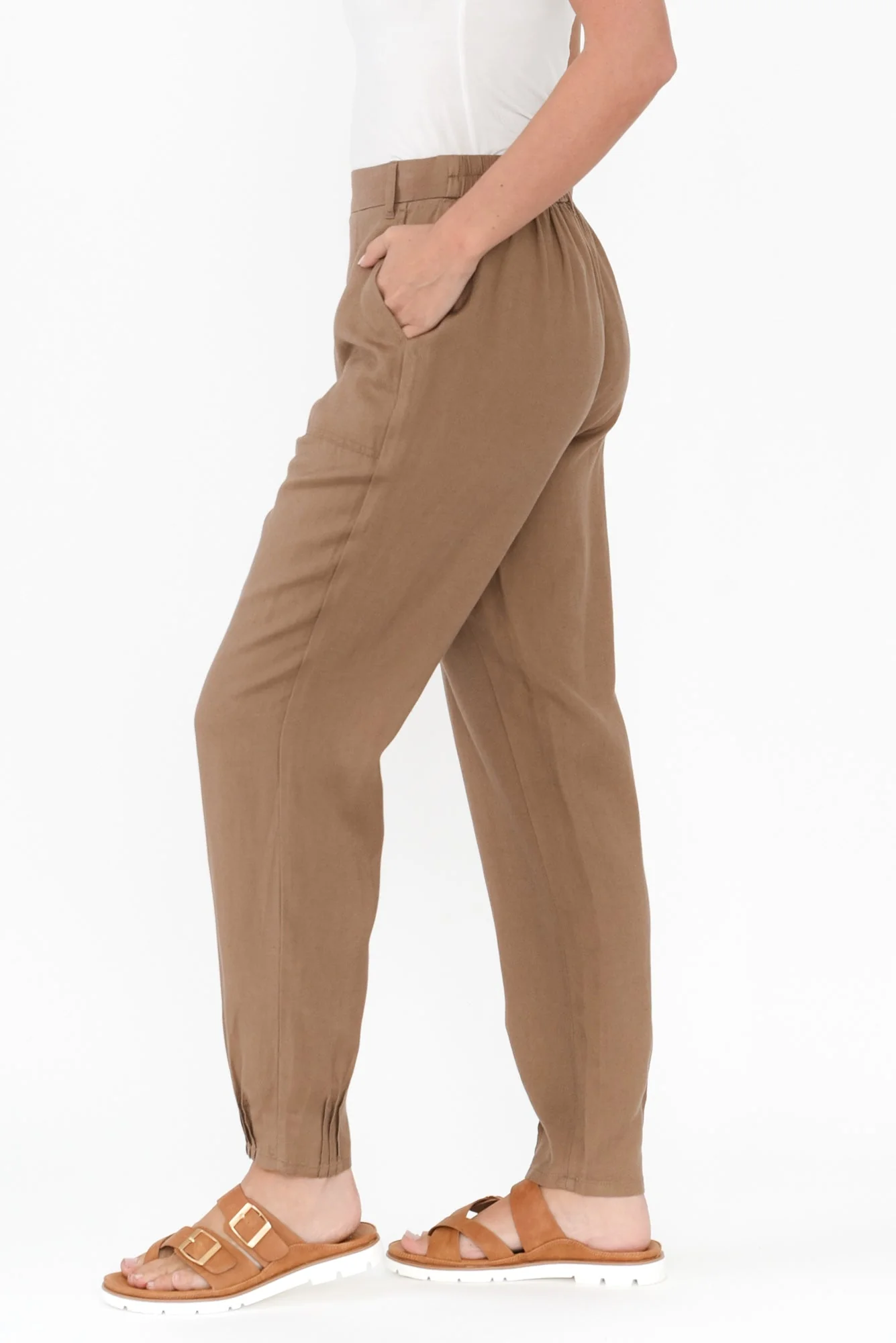 Manon Mocha Cropped Pants - Image 4