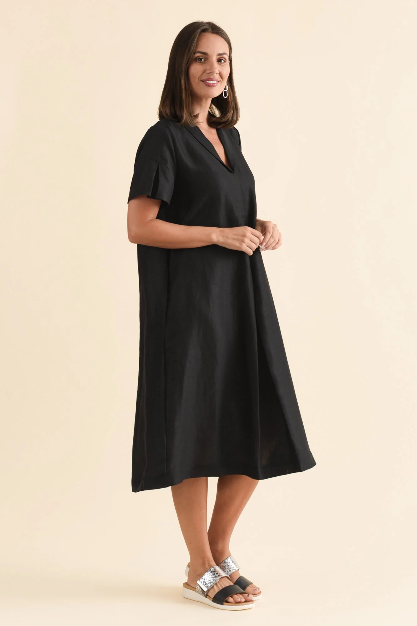 Miranda Black Linen Collared Dress - Image 3
