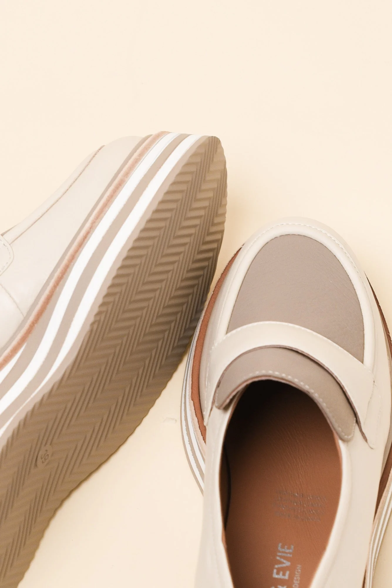 Moby Cream Leather Platform Loafer - Image 3
