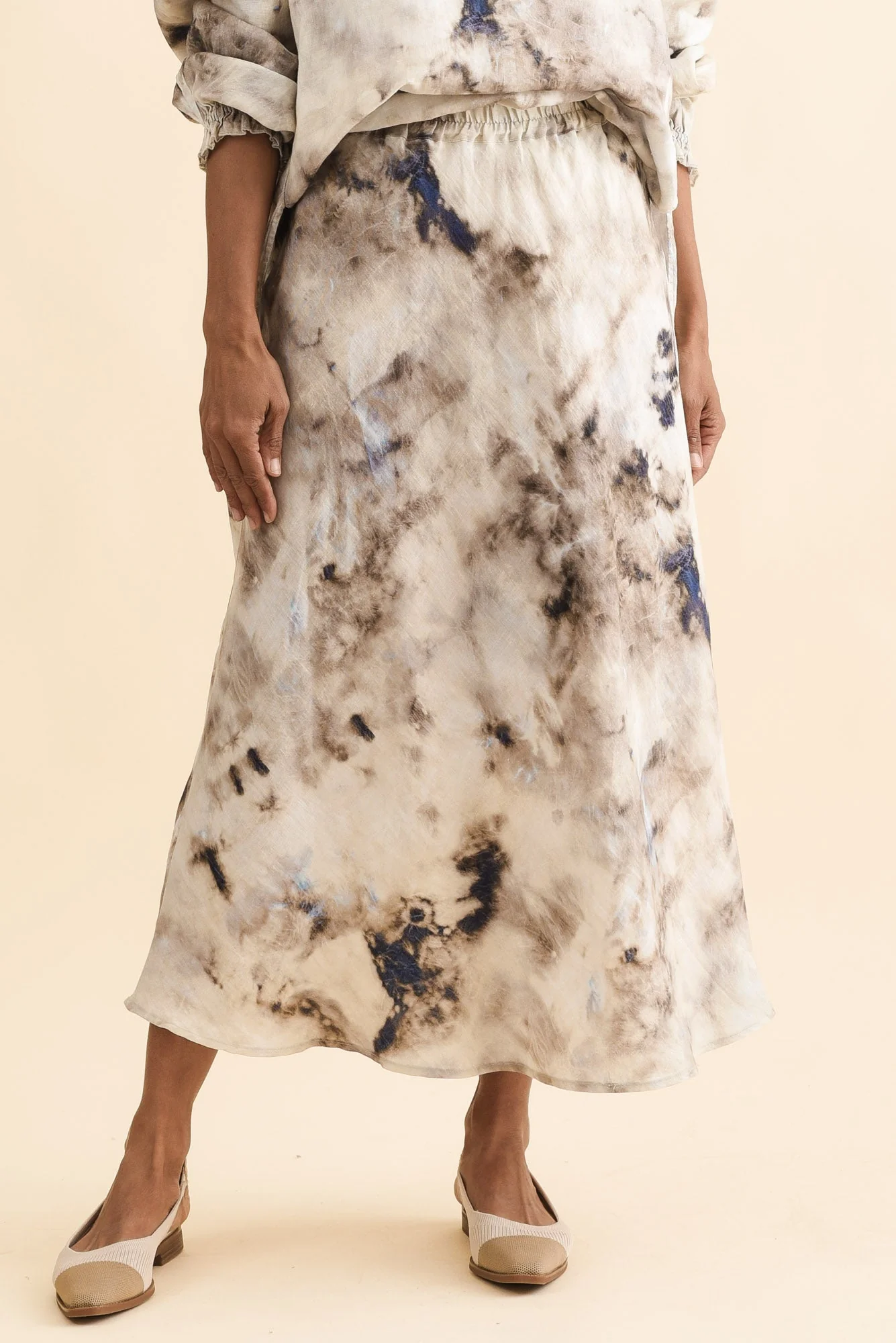Modena Taupe Abstract Linen Midi Skirt