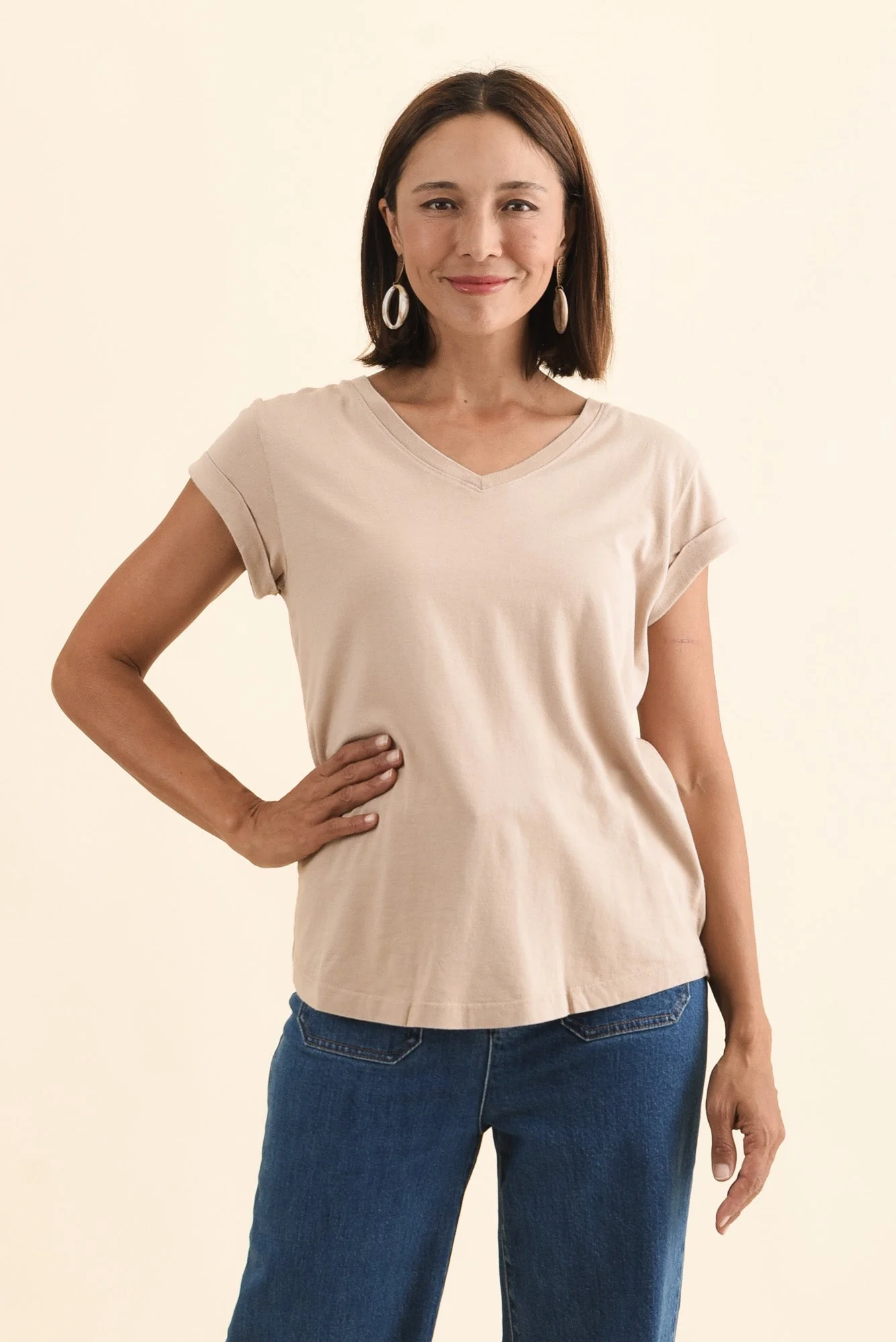 Monte Oat Cotton Vee Tee