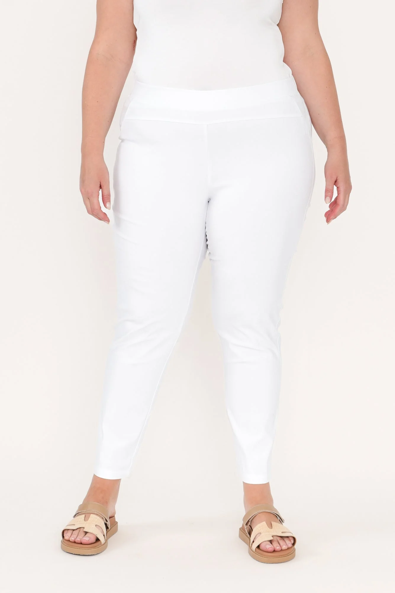 Olympia White Straight 7/8 Pants - Image 10