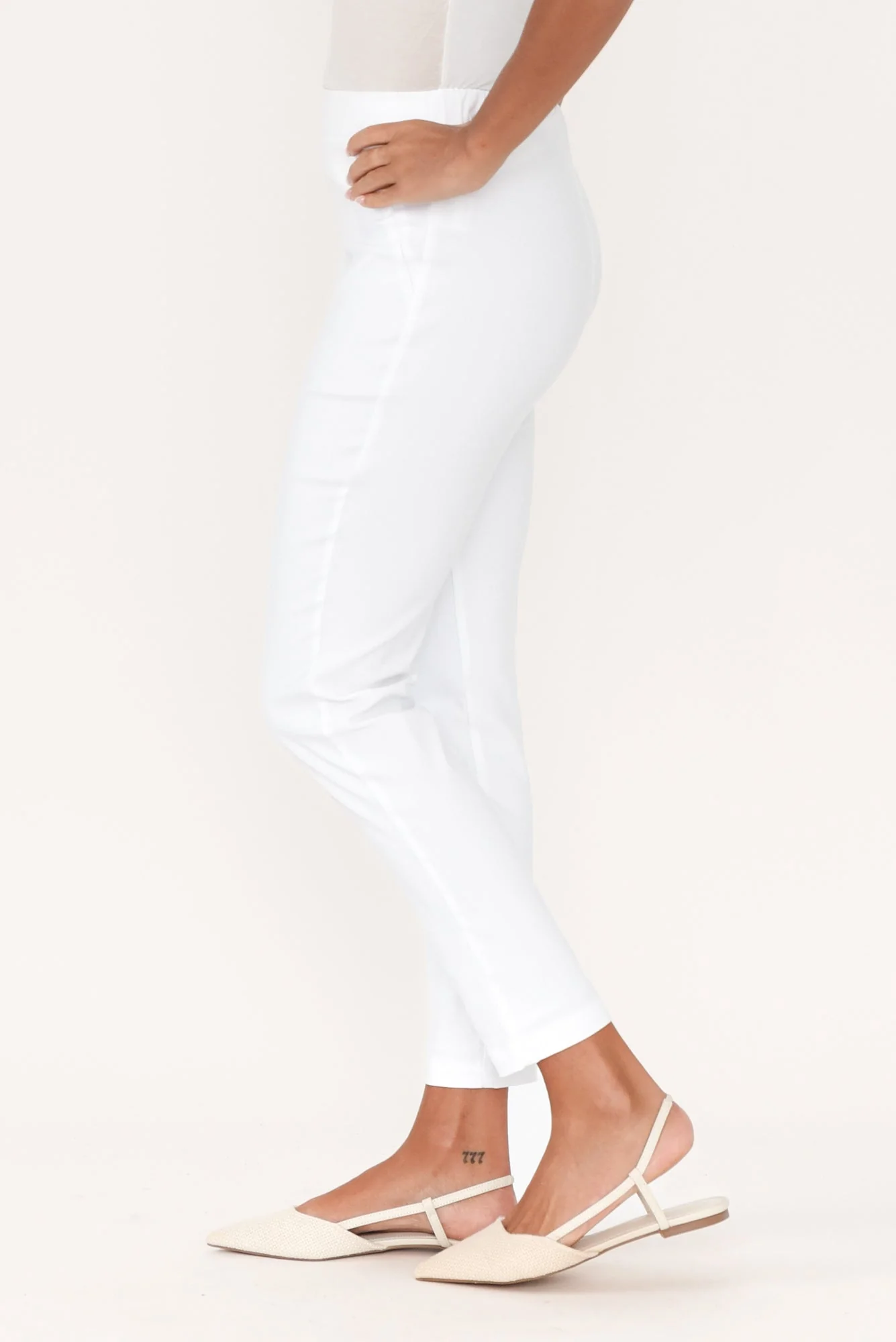 Olympia White Straight 7/8 Pants - Image 4