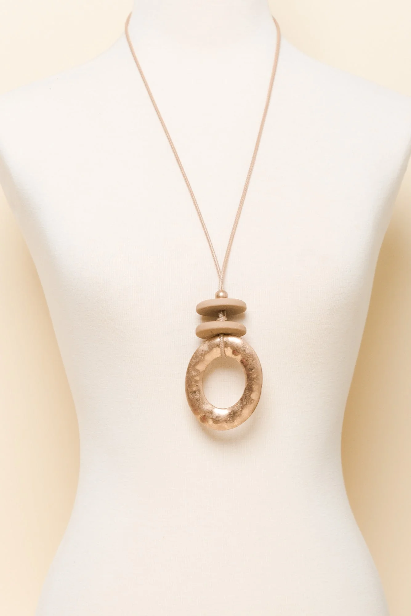 Oriana Natural Oval Pendant Necklace - Image 2