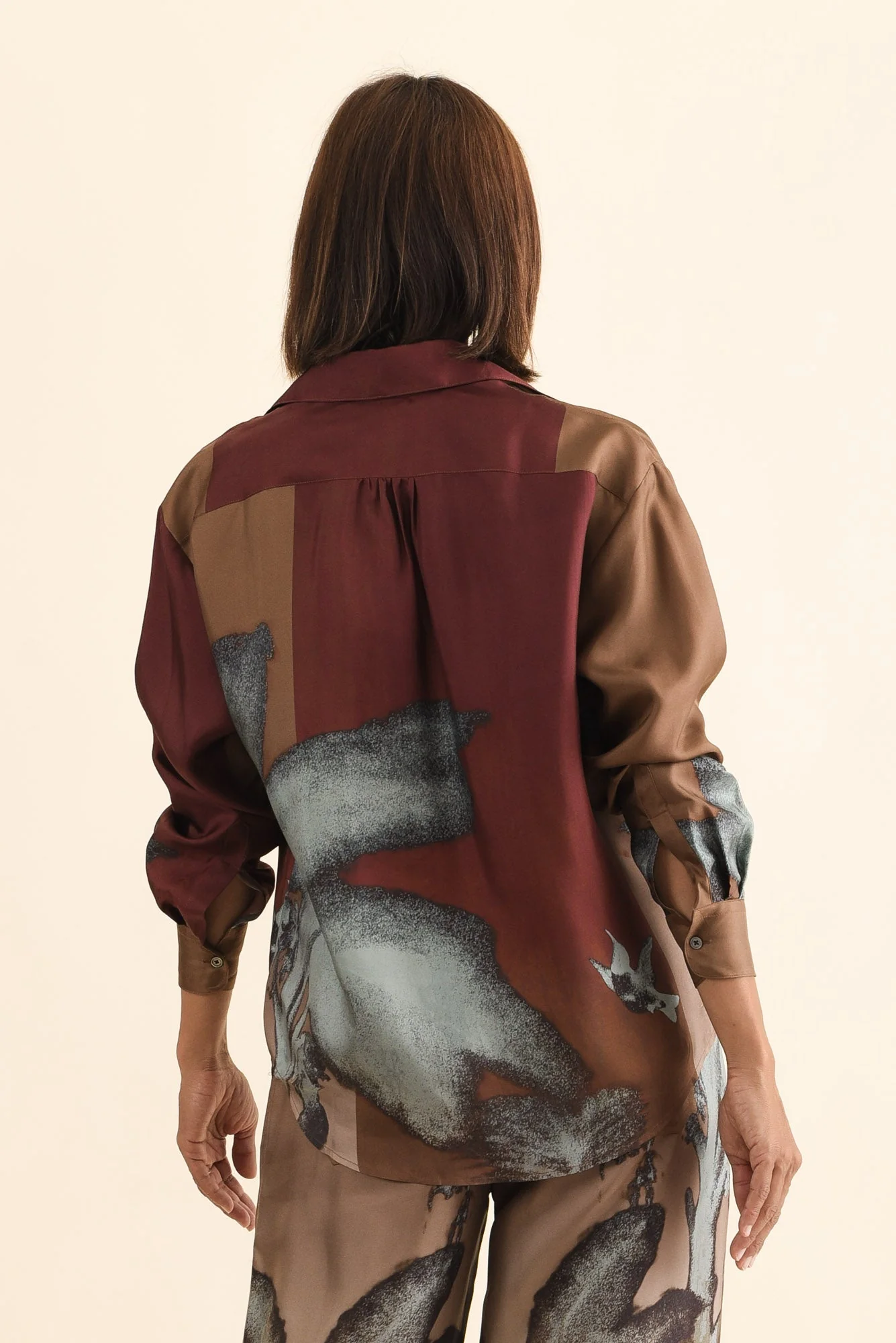 Palisades Mocha Floral Silk Shirt - Image 4