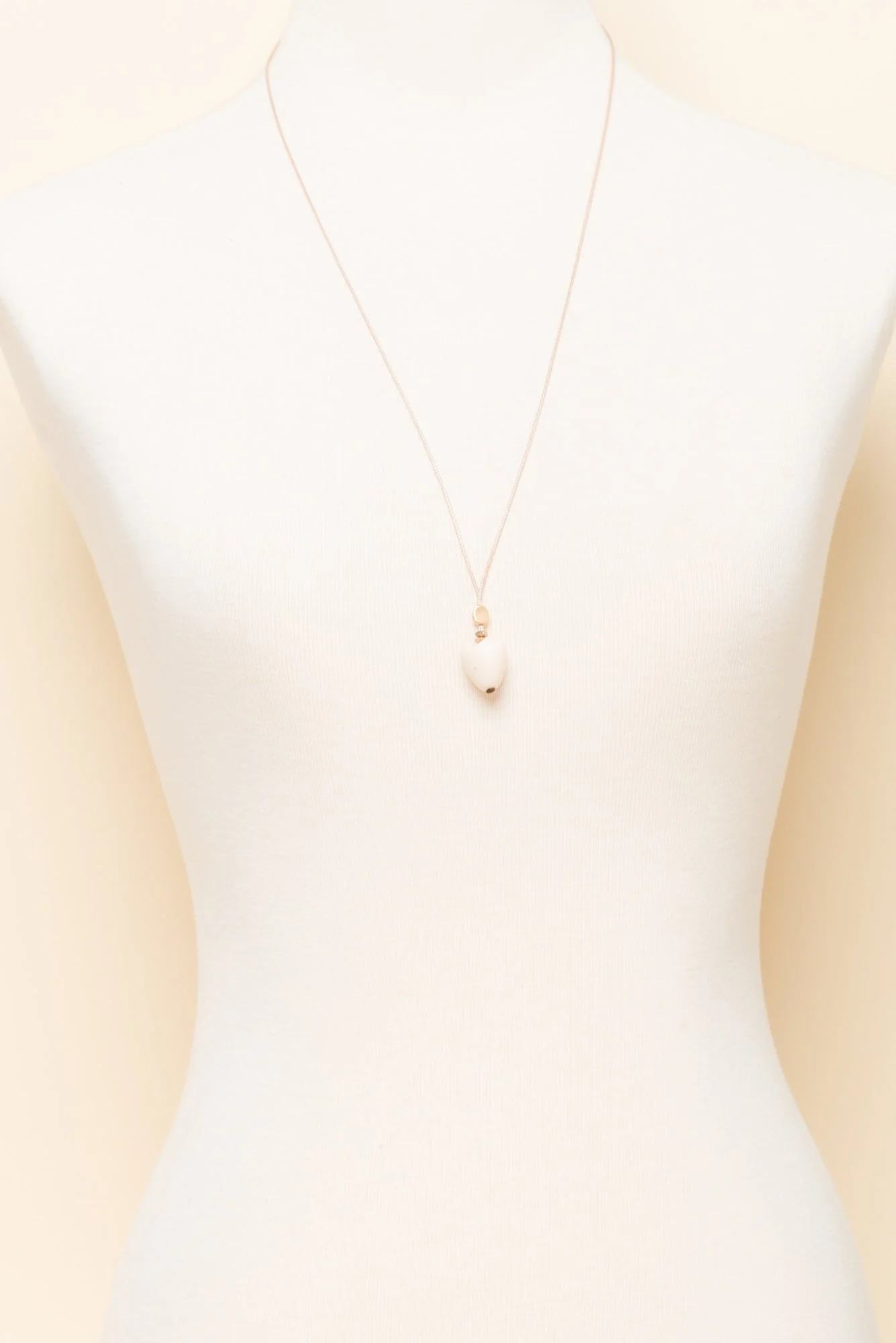 Persia White Heart Pendant Necklace - Image 2