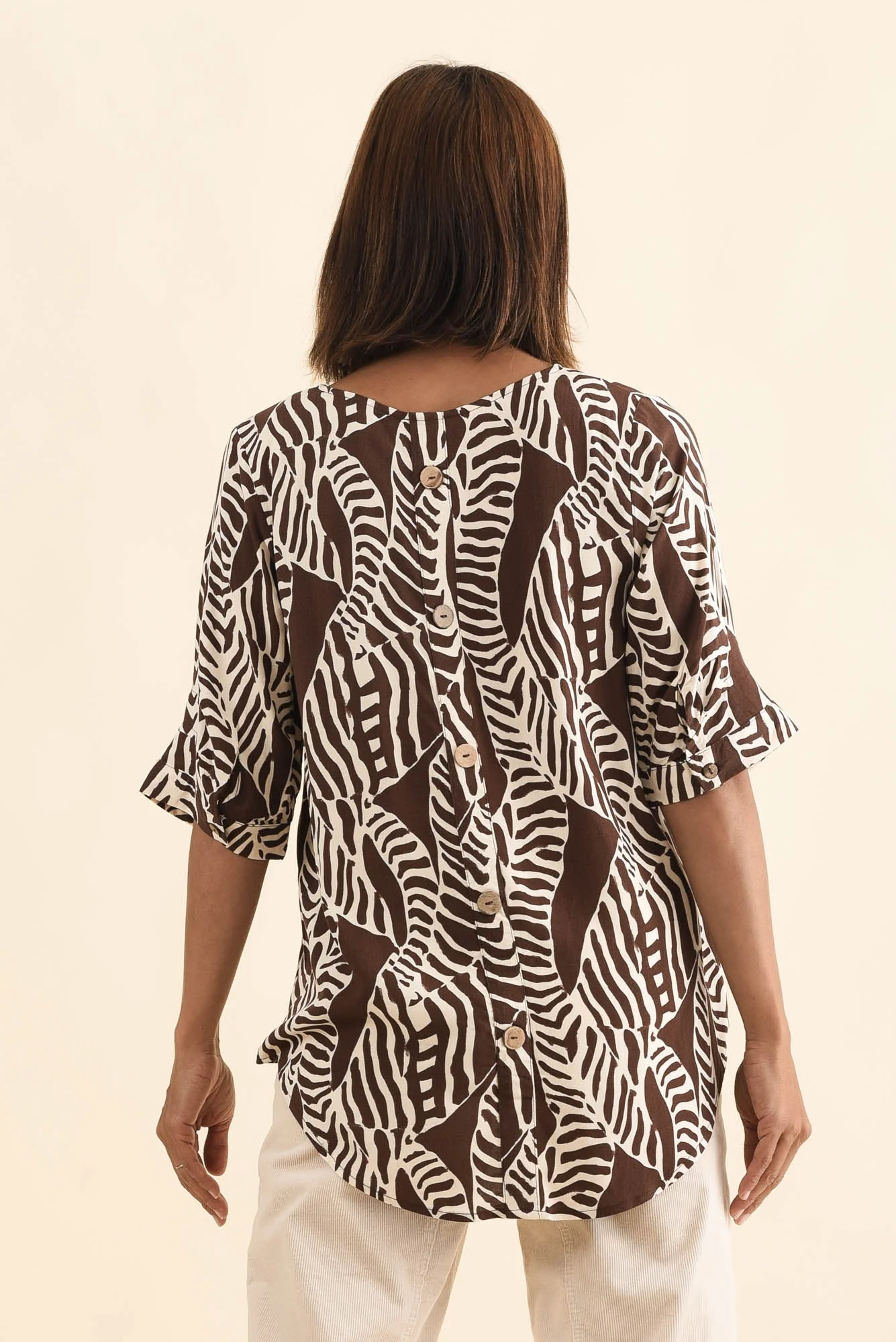 Riveria Brown Leaf V Neck Top - Image 4