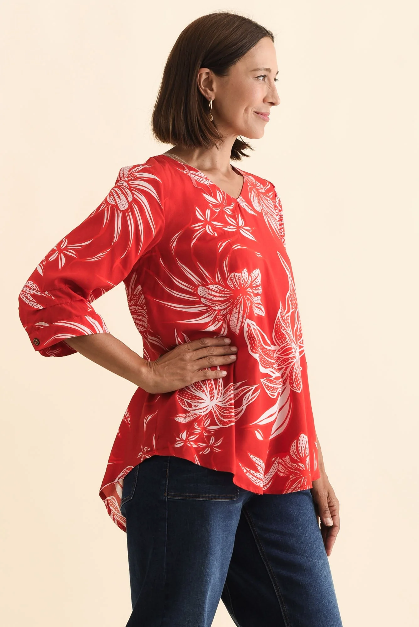 Riveria Red Floral V Neck Top - Image 4