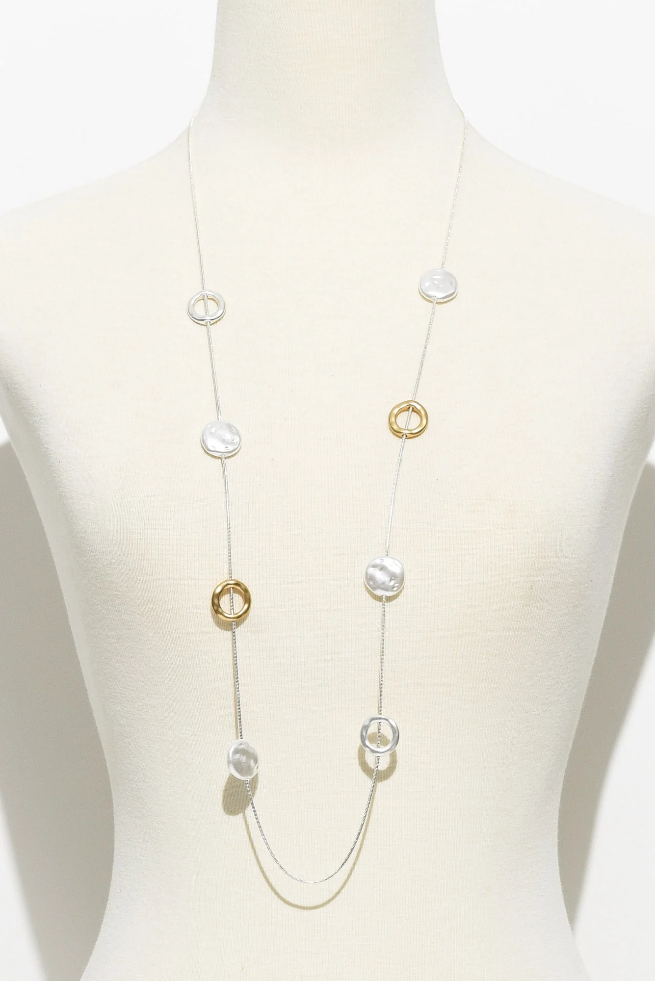 Rosaria Gold Pearl Circle Necklace