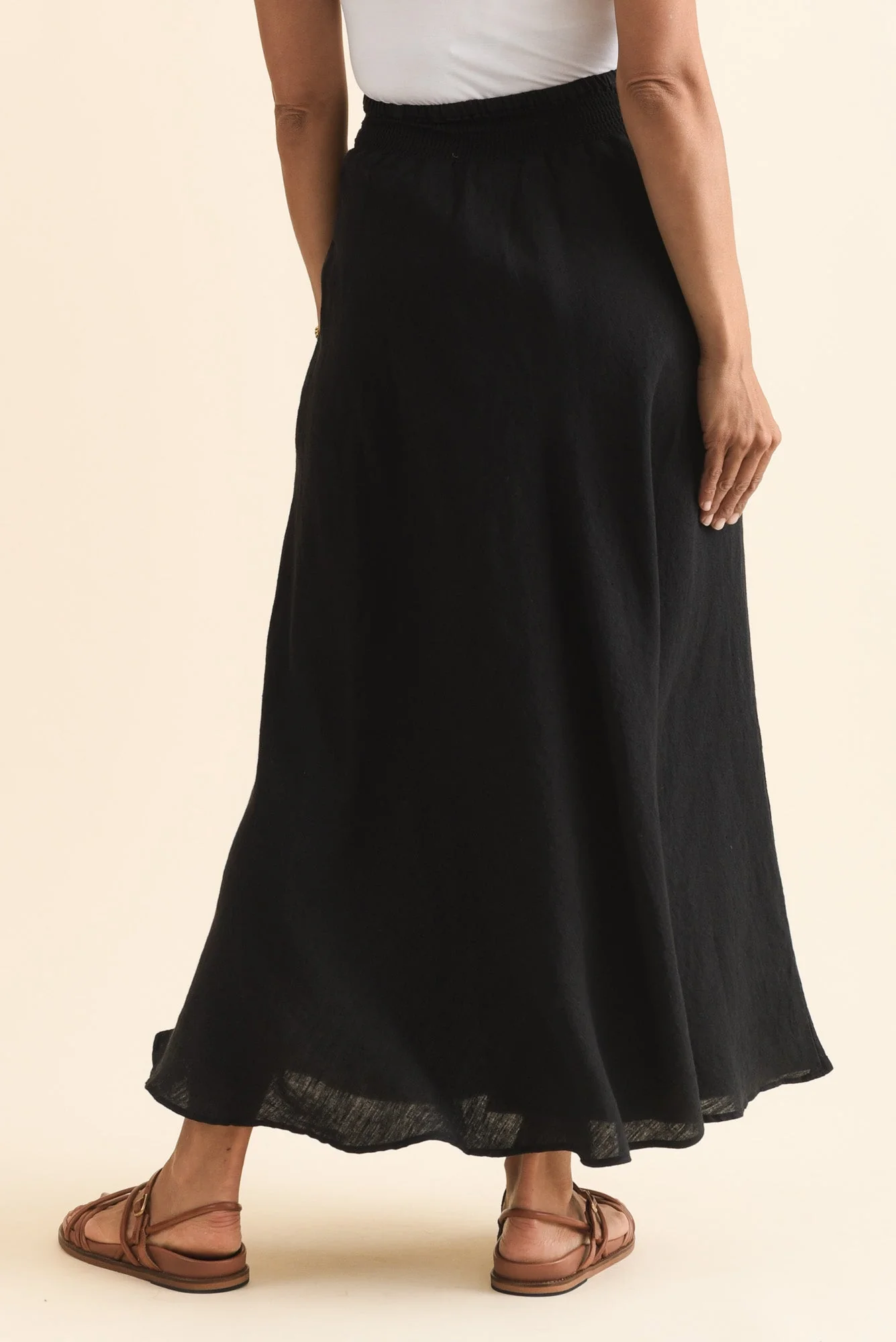 Sottana Black Linen Maxi Skirt - Image 4
