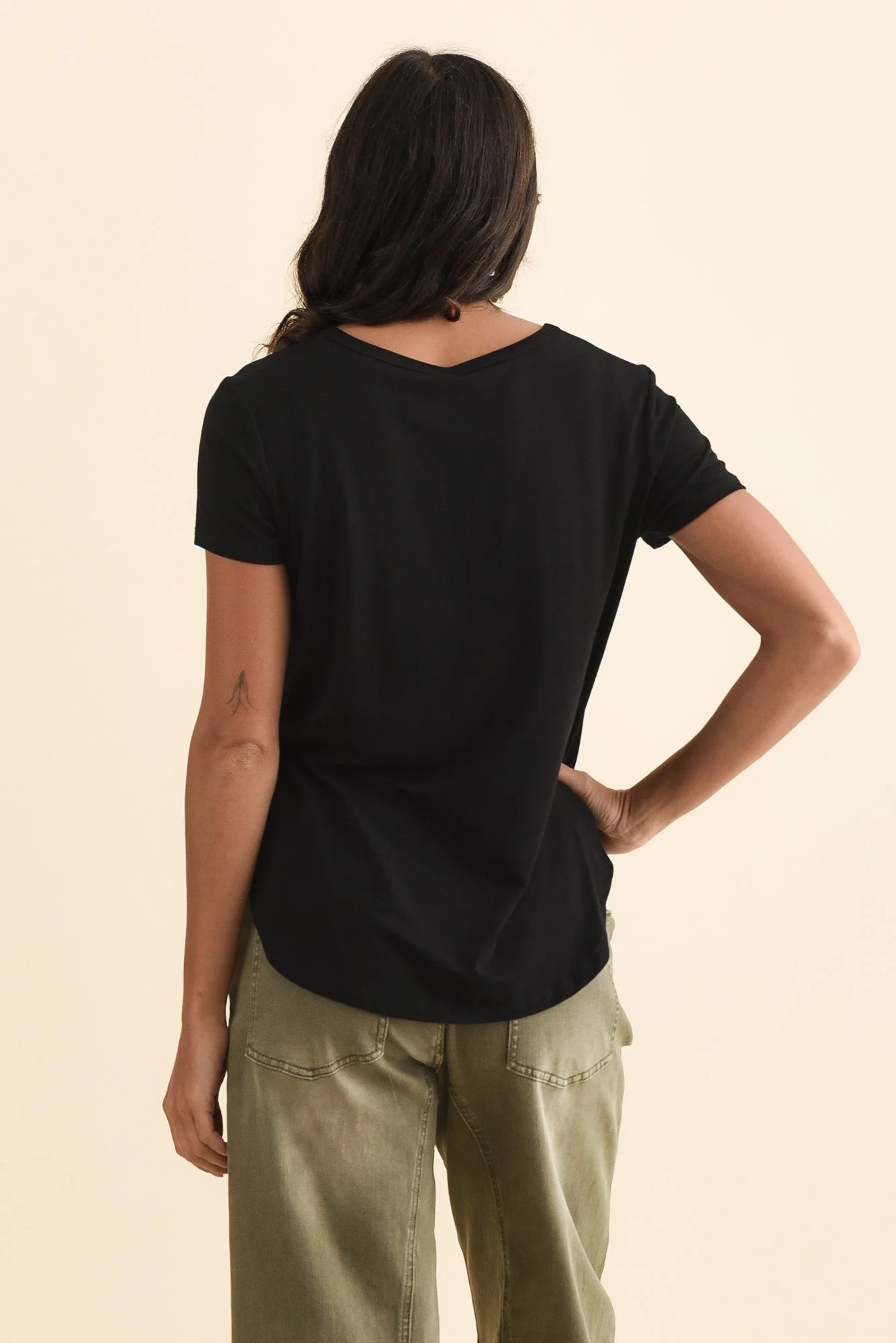 Veronica Black Bamboo Tee - Image 5