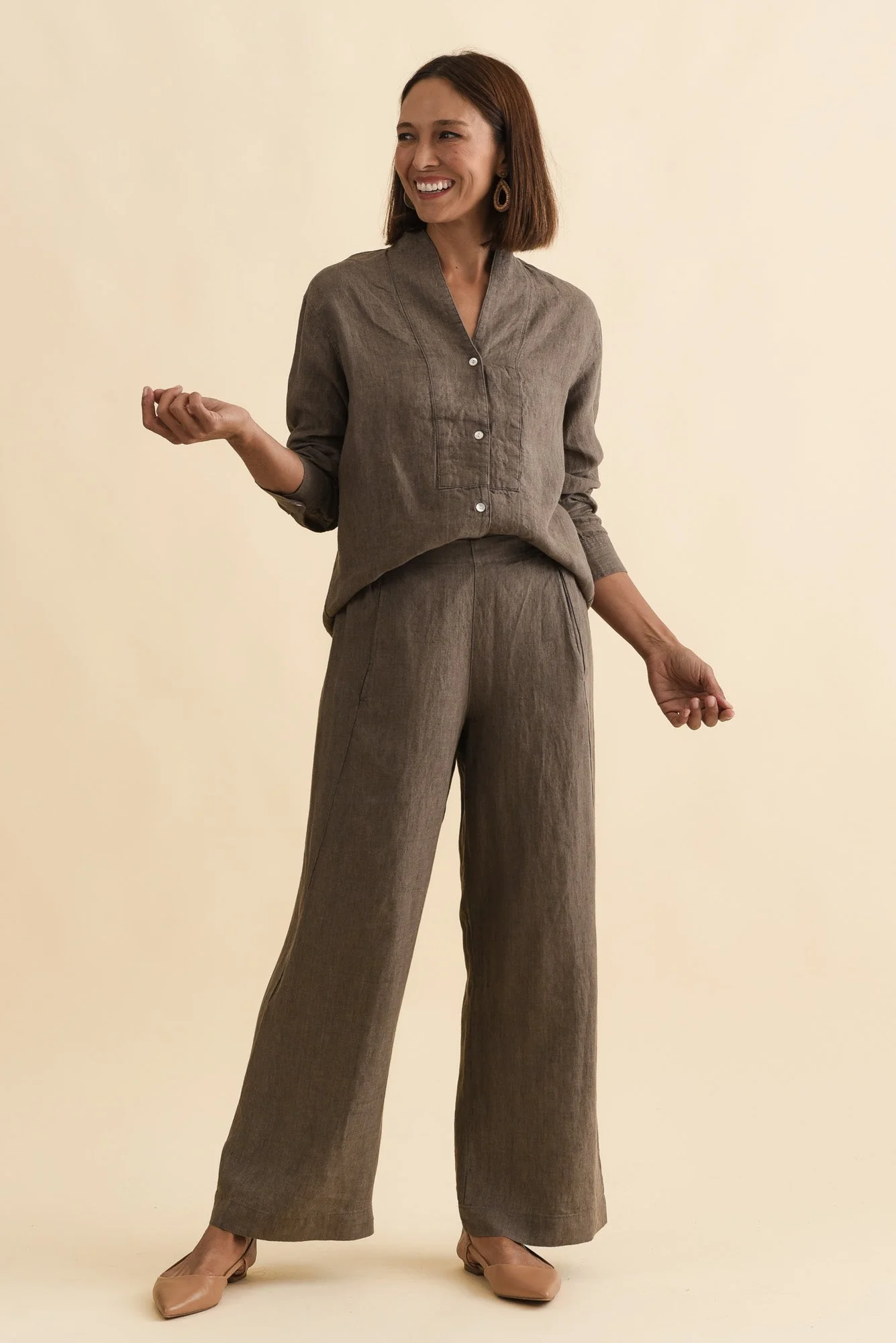 Xandra Dark Taupe Linen Pocket Pants - Image 6