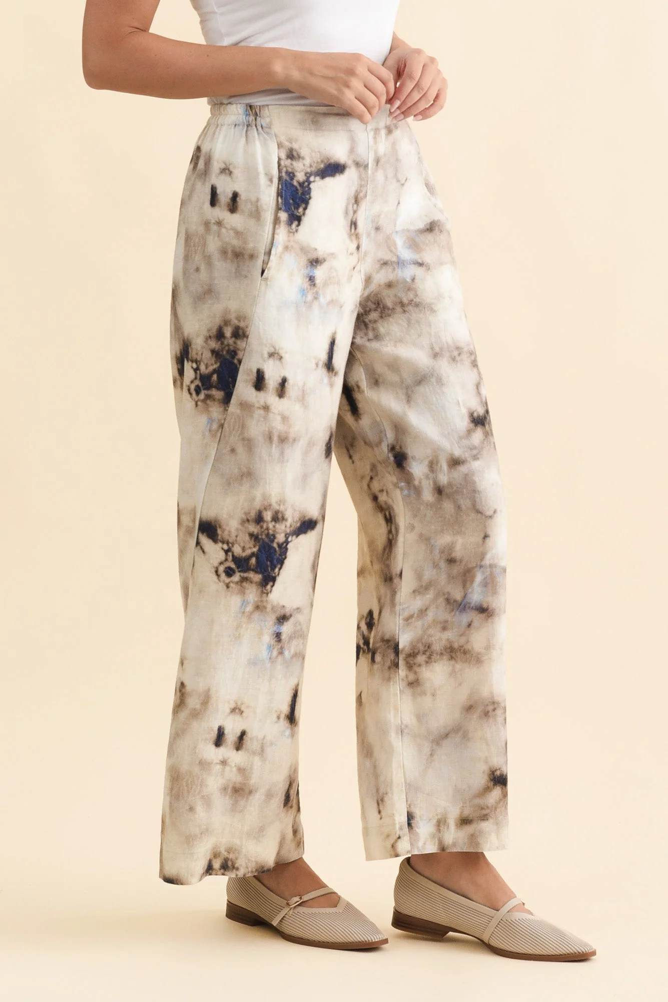 Xandra Taupe Abstract Linen Pocket Pants - Image 3