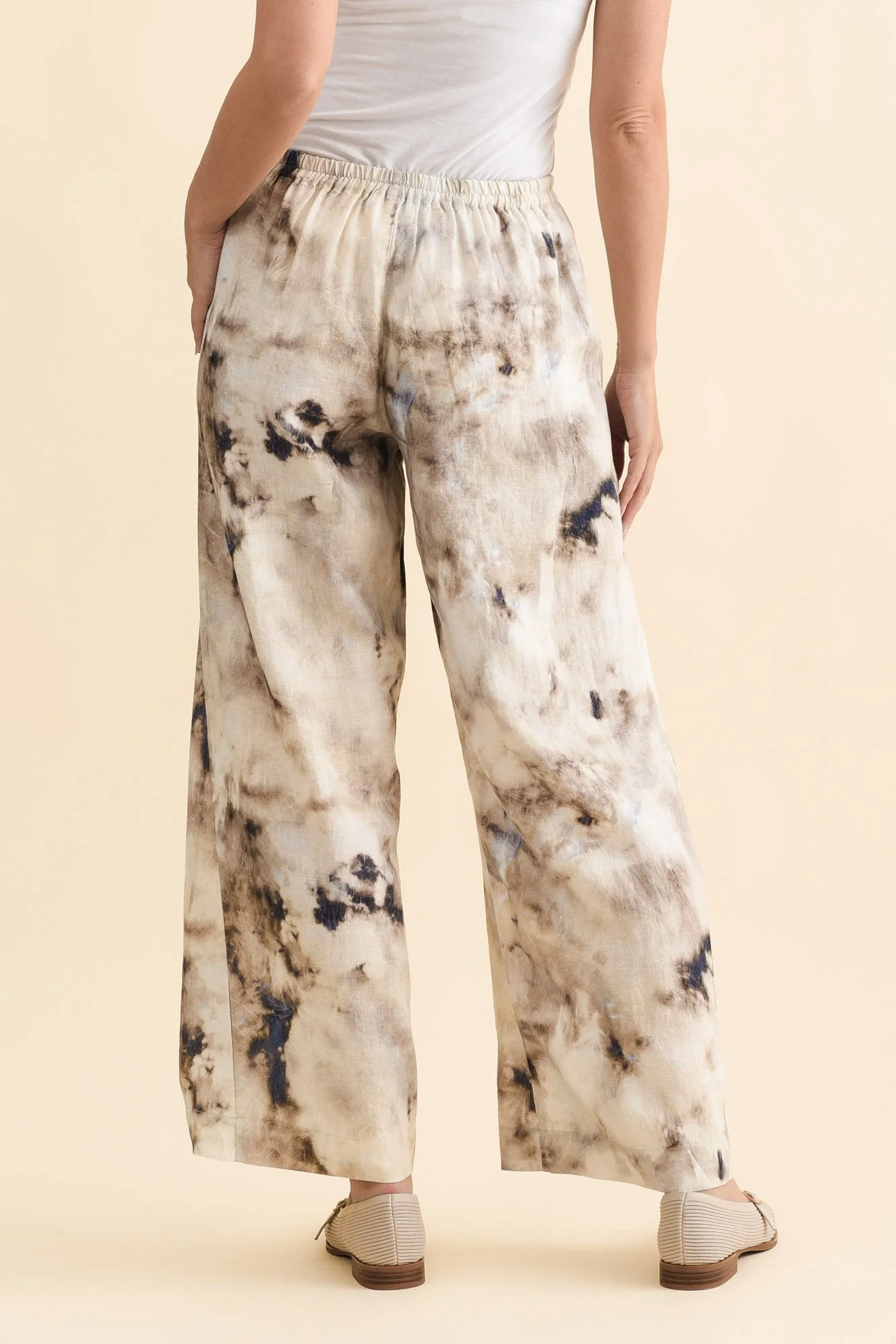 Xandra Taupe Abstract Linen Pocket Pants - Image 4