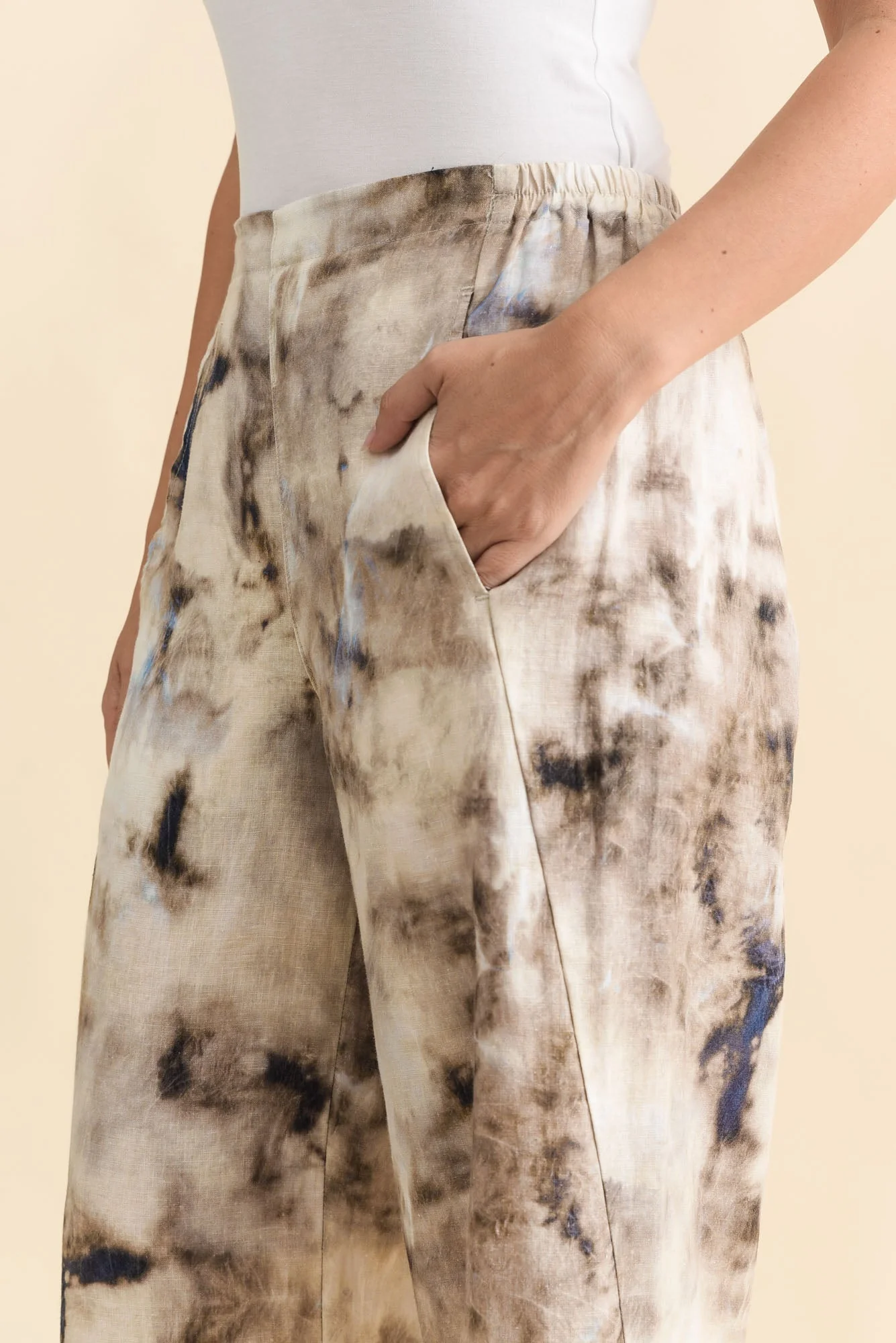 Xandra Taupe Abstract Linen Pocket Pants - Image 5