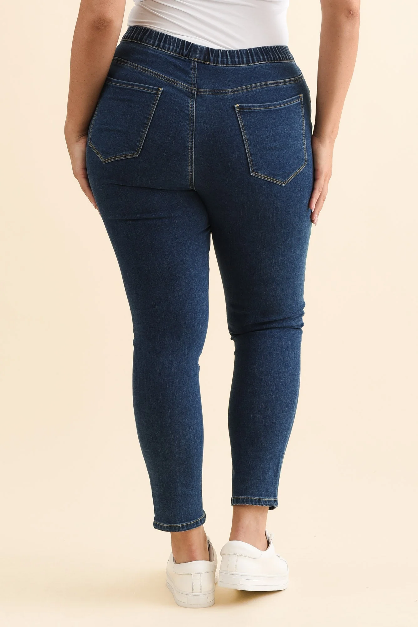 Zadie Dark Denim Stretch Jeans - Image 11