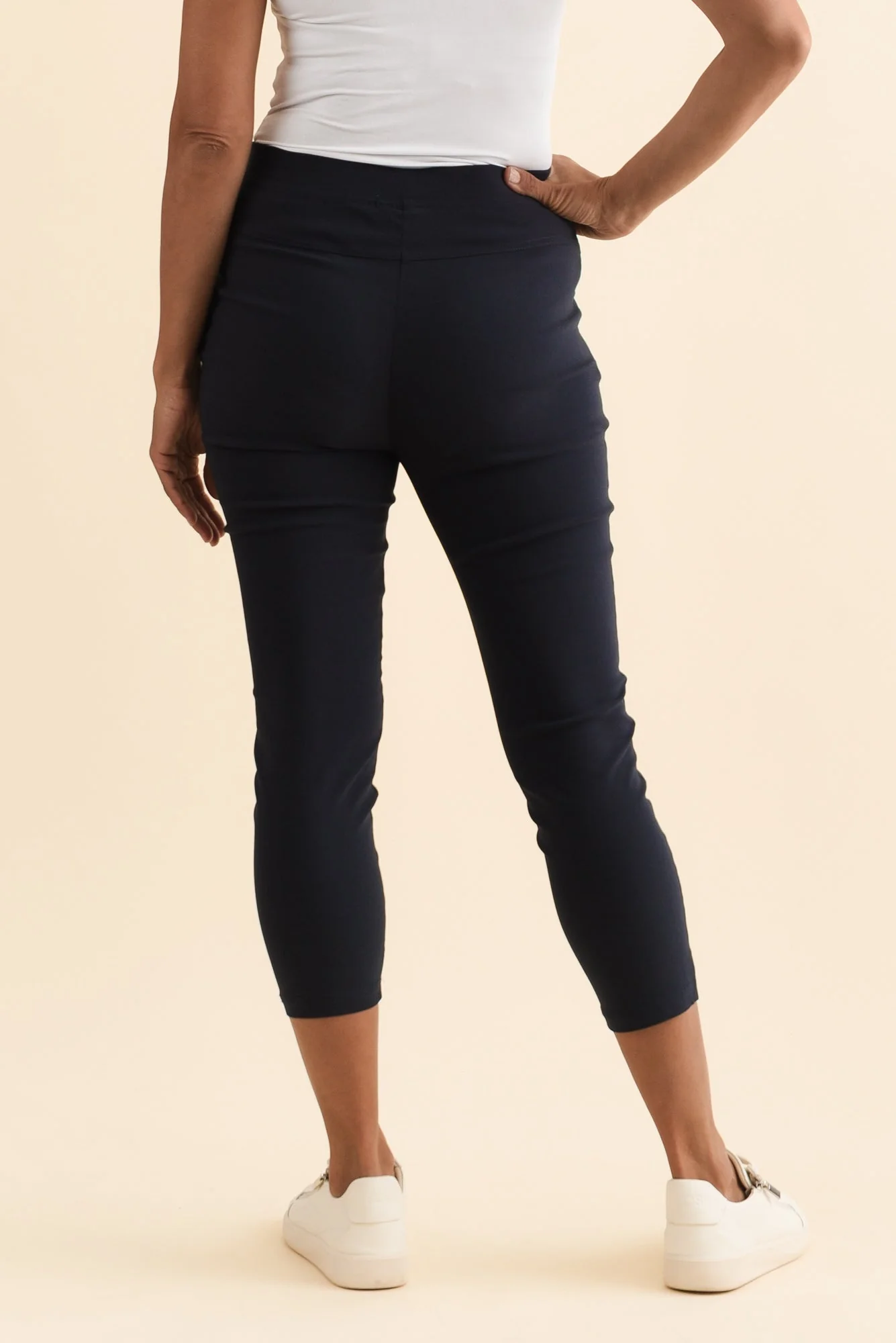Zara Navy Stretch Cropped Pants - Image 4